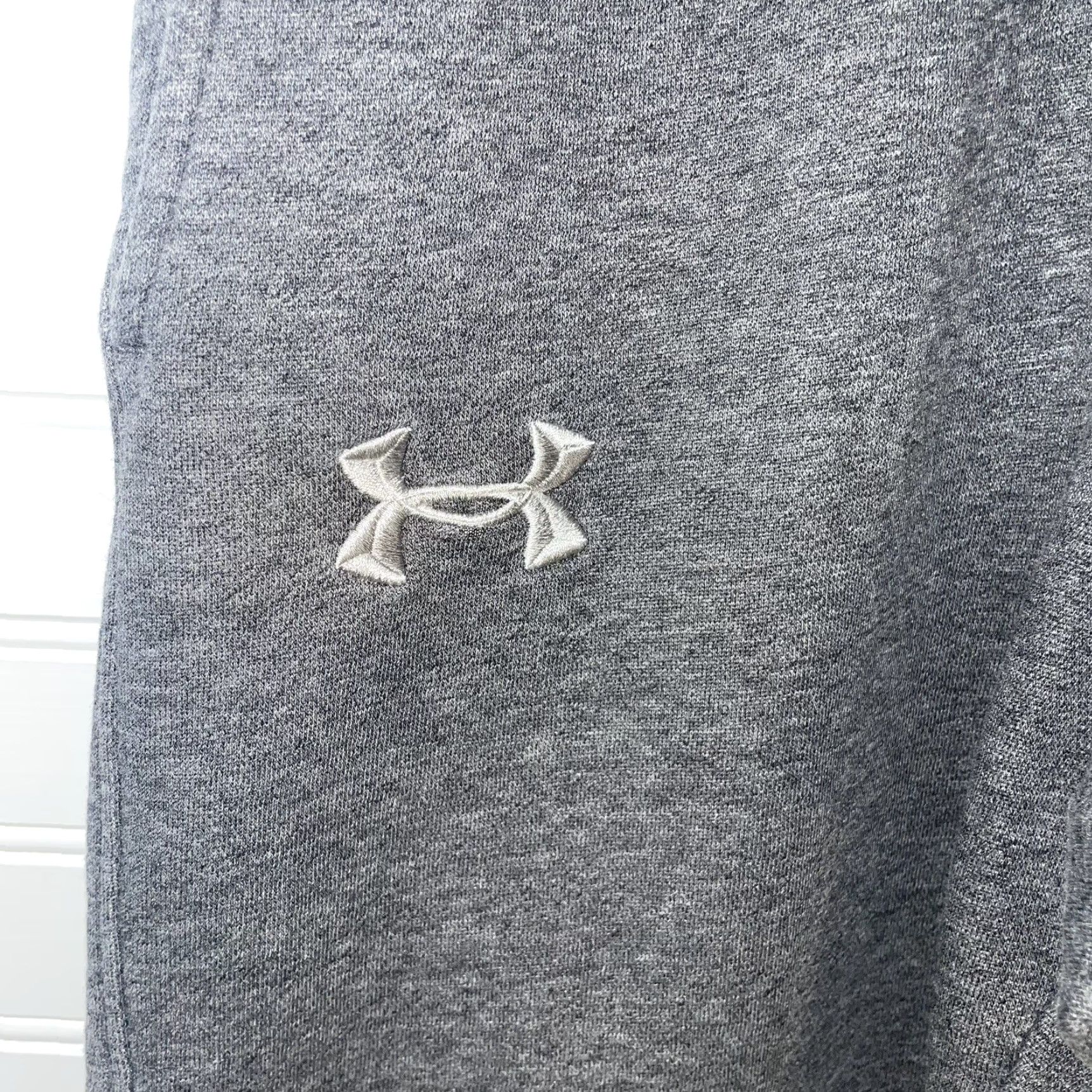 Under Armour Under Armour Sweatpants Women Small Heather Gray Storm Coldgear Drawstrings Pants Athleticwear Loose Pockets 29in Inseam Size 28" / US 6 / IT 42 - 6 Thumbnail