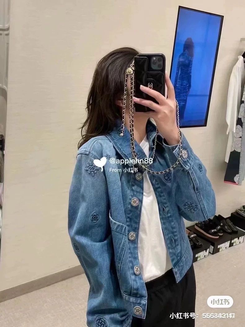 Chanel Chanel Camellia relief denim jacket Size XS / US 0-2 / IT 36-38 - 8 Thumbnail