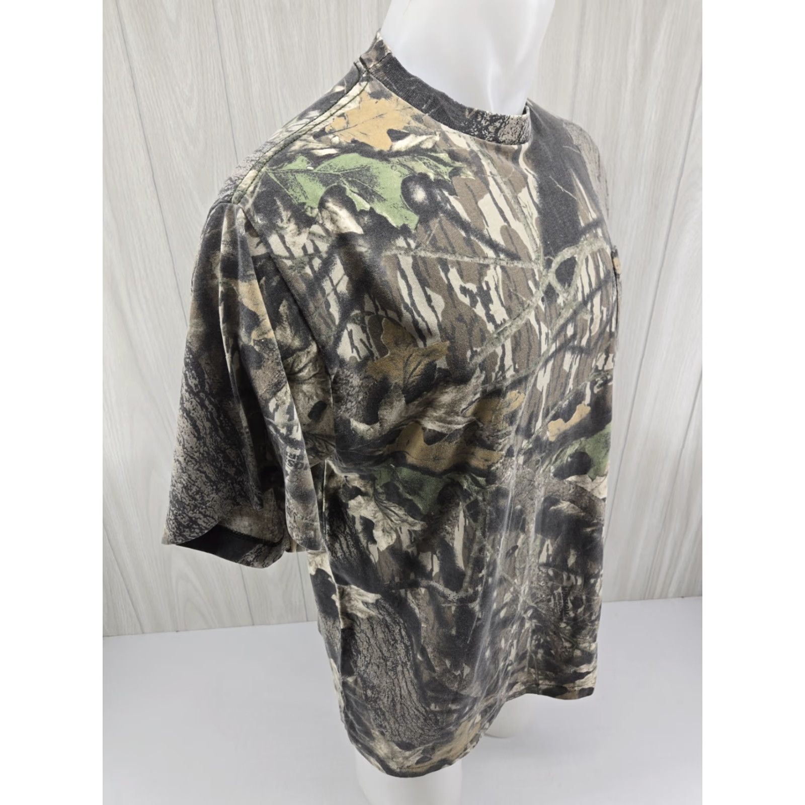 Vintage VTG RedHead Mossyoak Breakup Camouflage T Shirt Large Short Sleeve Pocket USA Mens Shirt Size US L / EU 52-54 / 3 - 7 Thumbnail