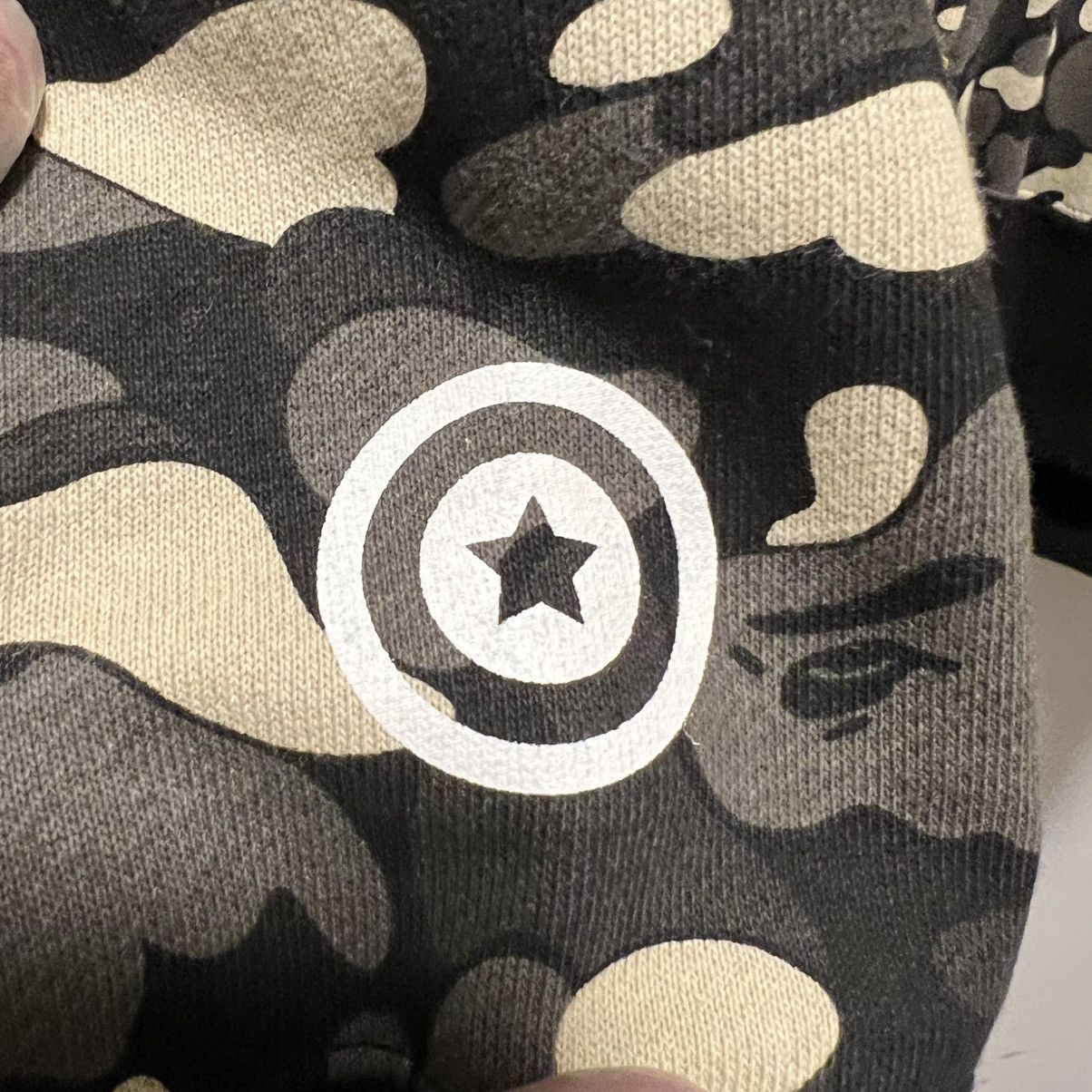 Bape BAPE Separate Shark Full Zip Beige Size US XL / EU 56 / 4 - 7 Thumbnail