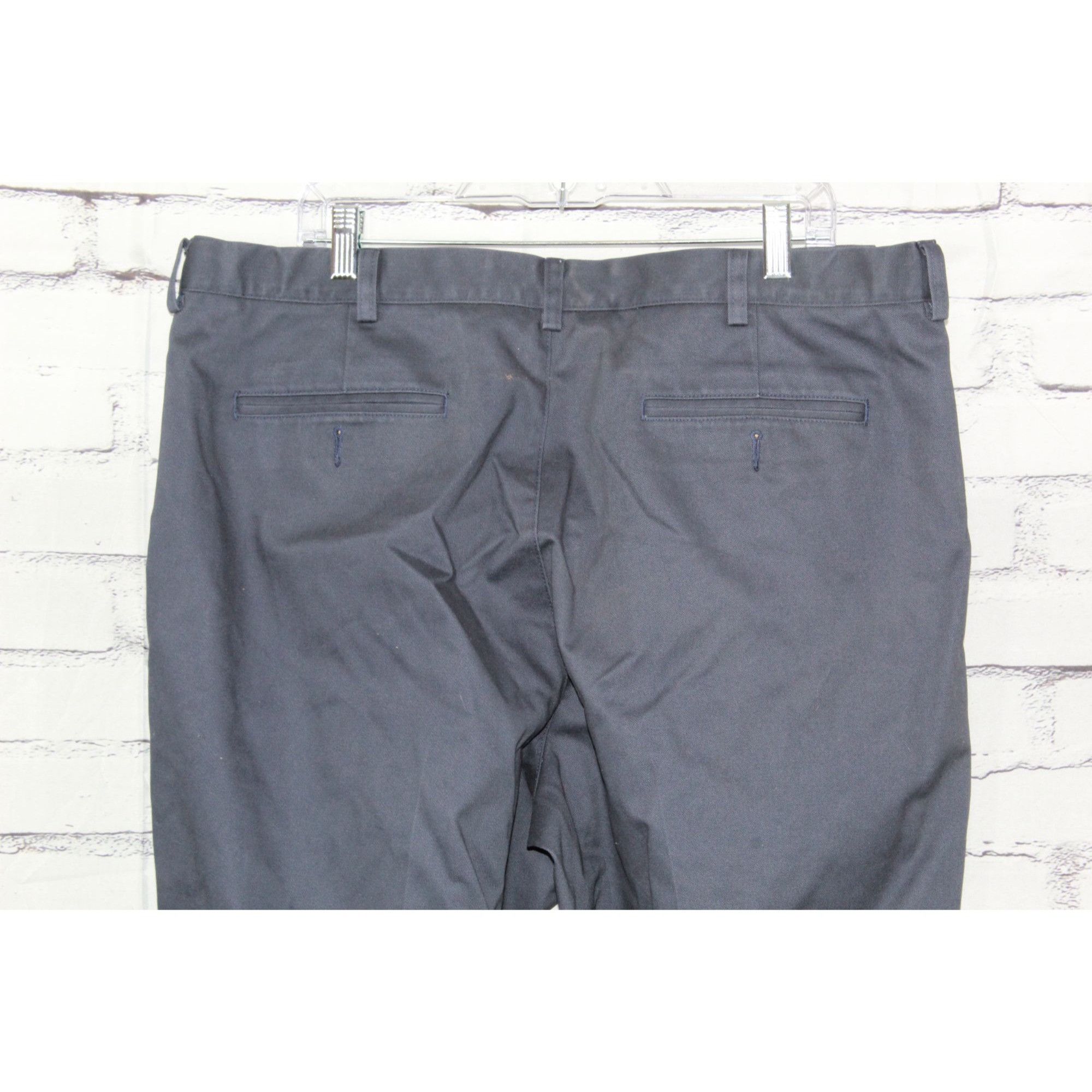 L.L. Bean LL Bean Men's Wrinkle Free Double L Chinos Natural Fit Size US 40 / EU 56 - 5 Thumbnail