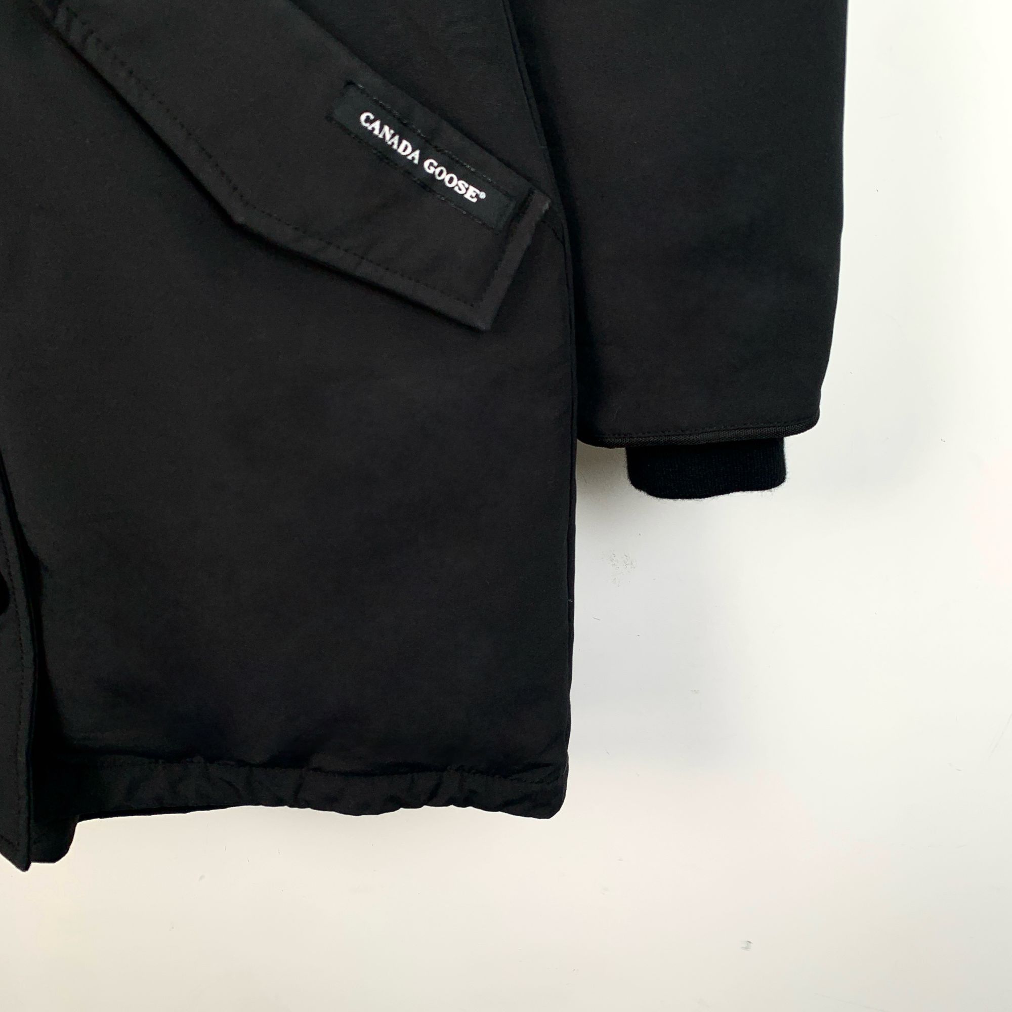 Canada Goose Canada Goose Womens Parka Coat With Fur Hood Black S/P Size S / US 4 / IT 40 - 4 Thumbnail