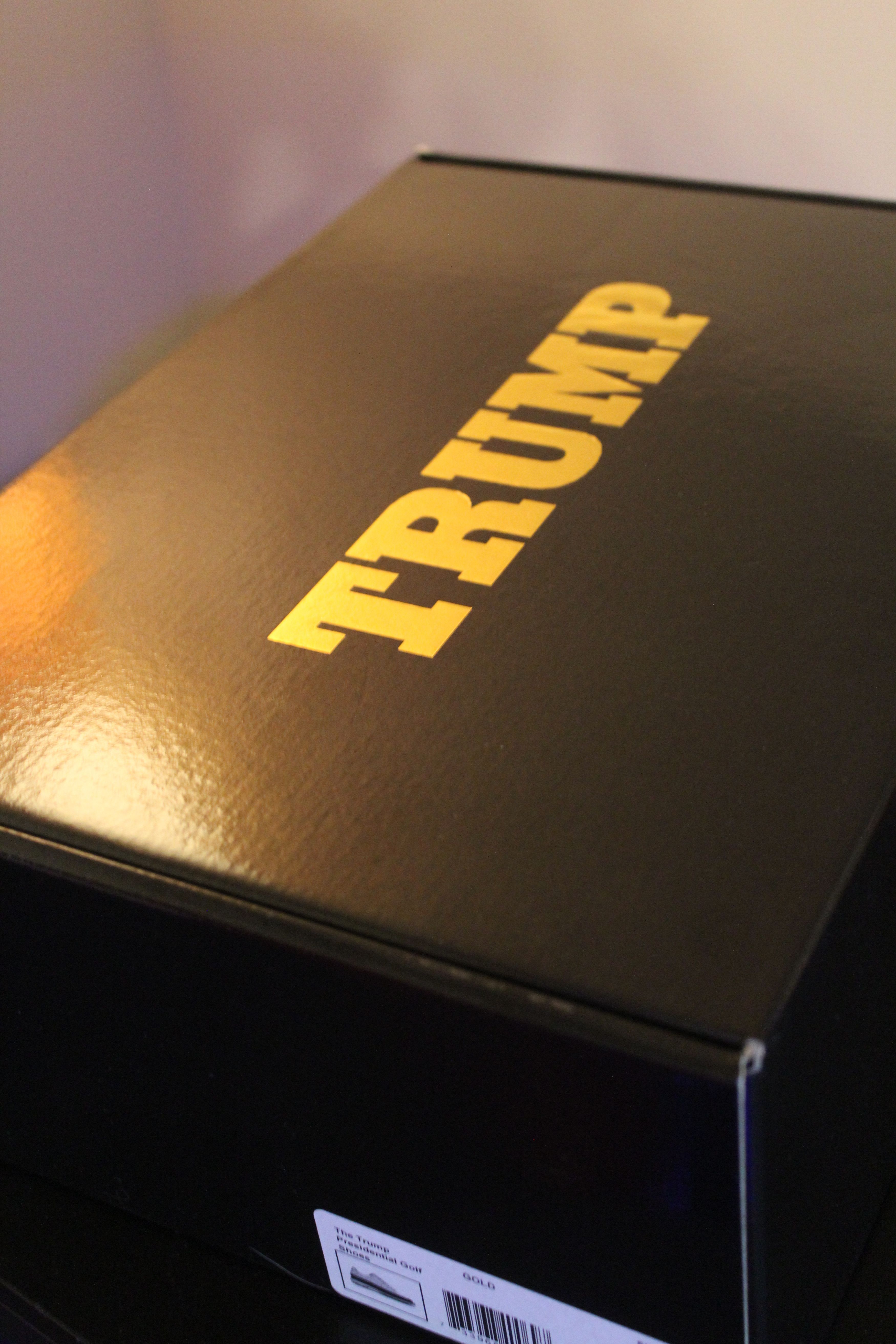 Donald Trump Donald Trump Presidential Gold GOLF Shoes Men Size 11 Size US 11 / EU 44 - 9 Thumbnail