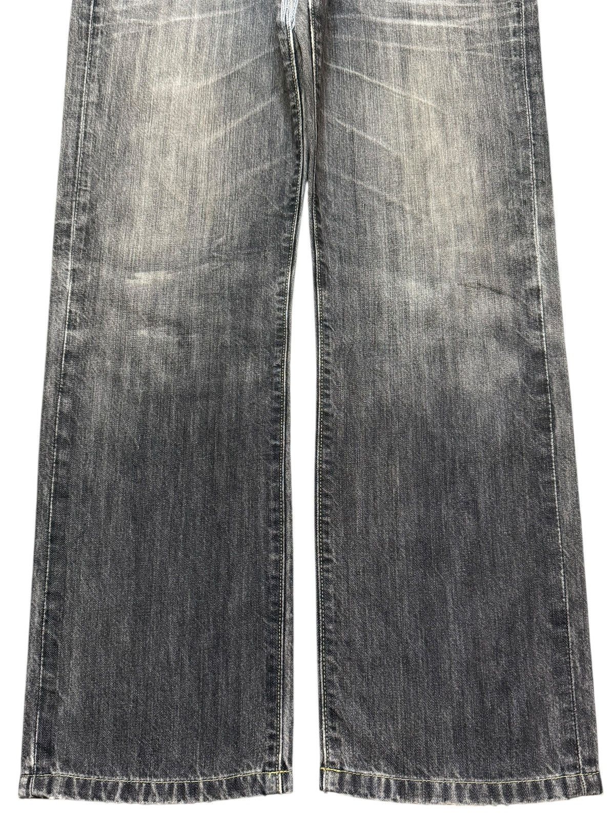 Uniqlo Vintage Y2K Japanese Uniqlo Faded Wash Whiskers Relaxed Fits Size US 35 - 7 Thumbnail