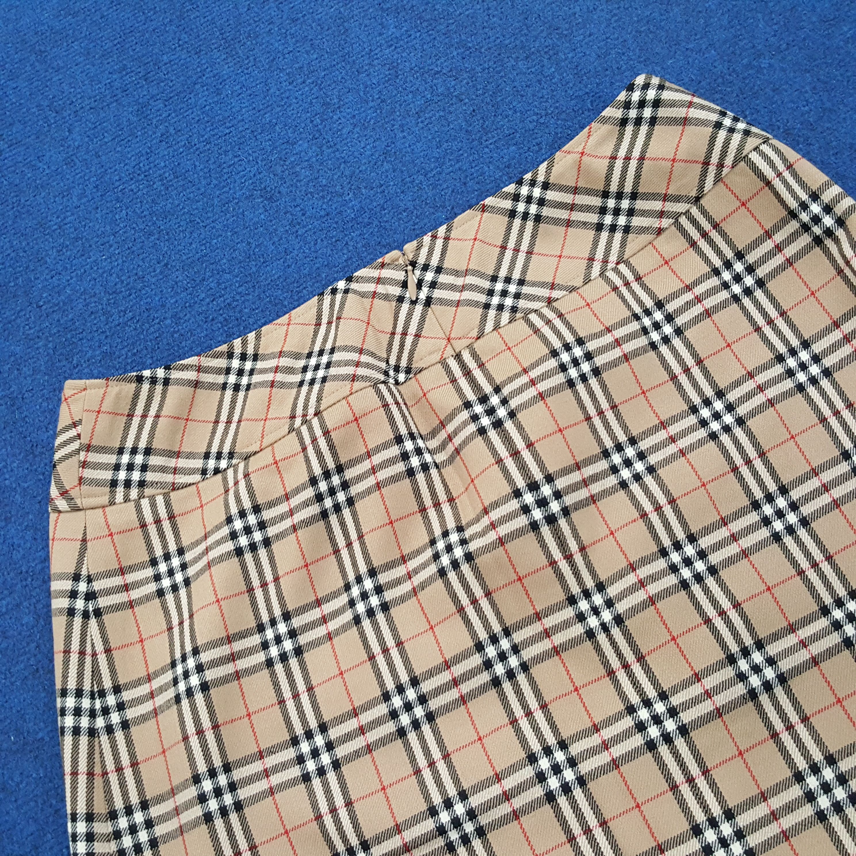 Burberry × Designer × Vintage Vintage Burberry London Nova Check Mini Skirts Size 26" / US 2 / IT 38 - 4 Thumbnail