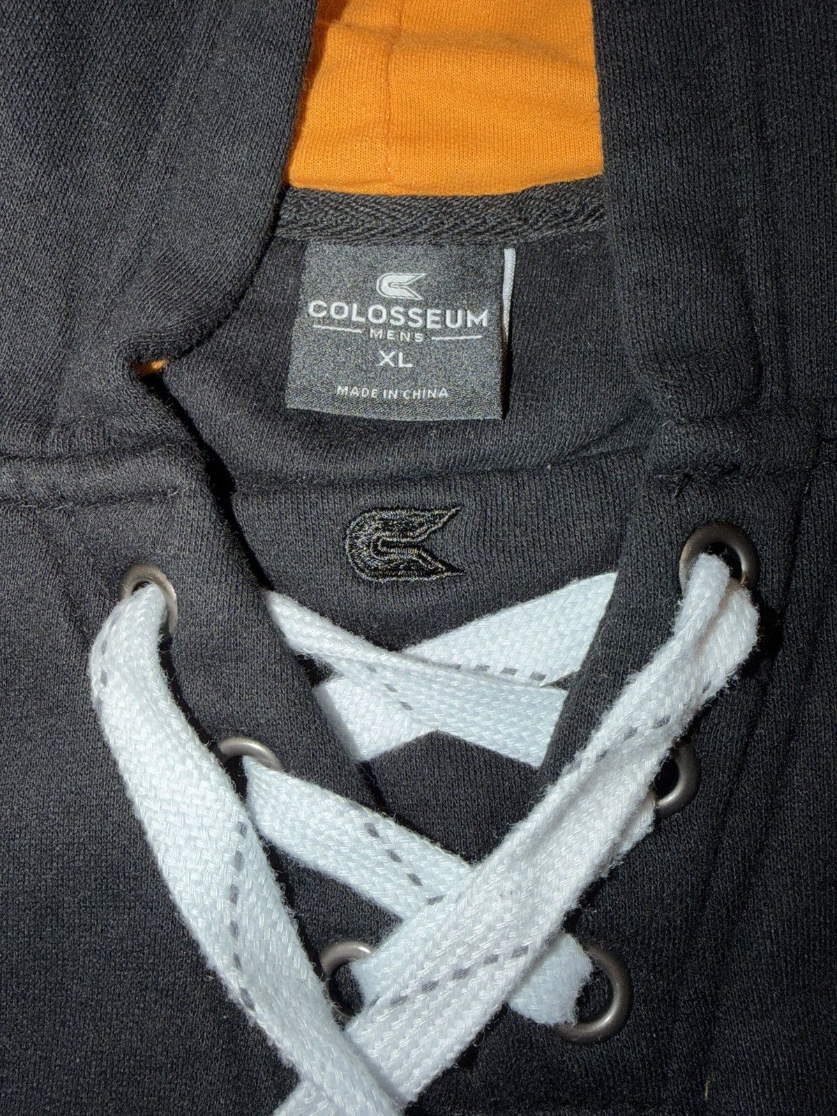 Colosseum Athletics Colosseum Men’s Black Tennessee Volunteers Hoodie Size XL Size US XL / EU 56 / 4 - 7 Thumbnail