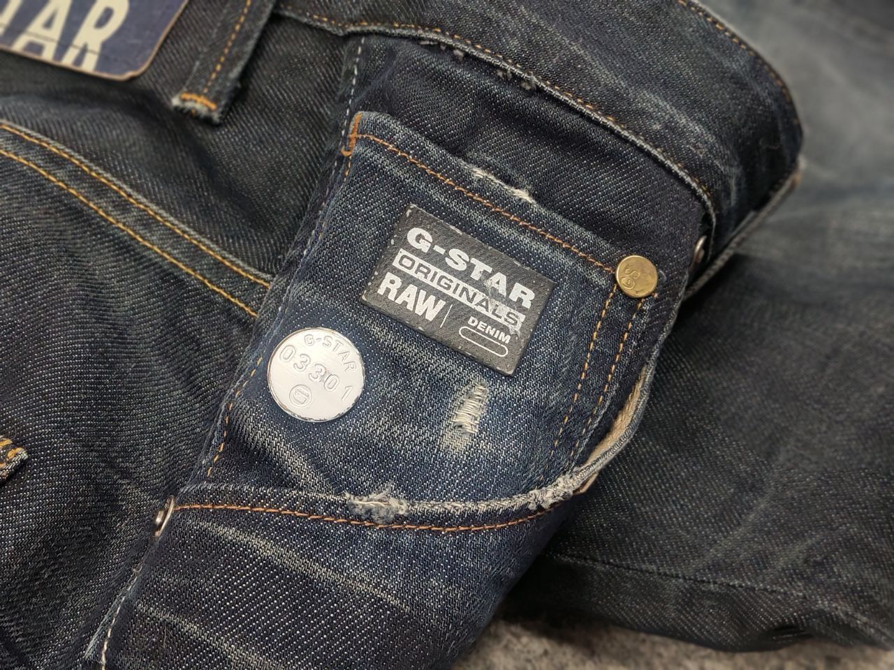 G-Star G Star Raw arc loose tapered Faded denim twisted seam jeans Size US 31 - 12 Thumbnail