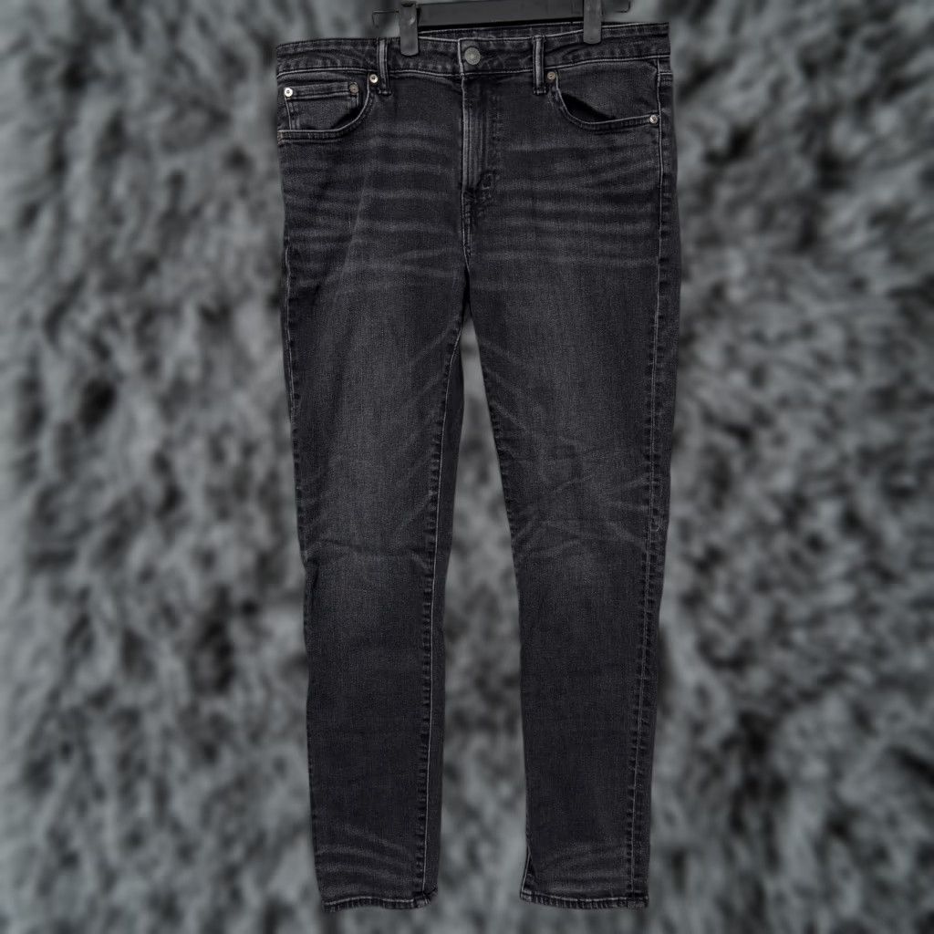 American Eagle Outfitters American Eagle Jeans Mens 34x31 Black Denim Straight Distressed Edgy Streetwear Jeans Size US 34 / EU 50 - 1 Thumbnail