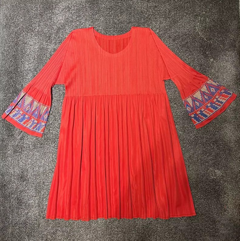 Issey Miyake Issey Miyake size:3 Red pleated dress Size XS / US 0-2 / IT 36-38 - 4 Thumbnail