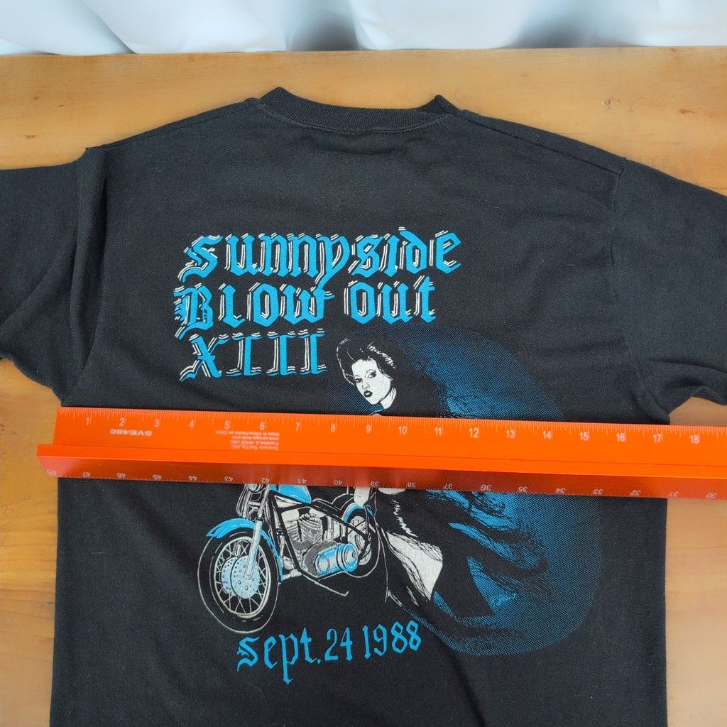Jerzees × Vintage 1988 Dated Sunnyside Blow Out Biker Pinup T-Shirt Size US S / EU 44-46 / 1 - 5 Thumbnail