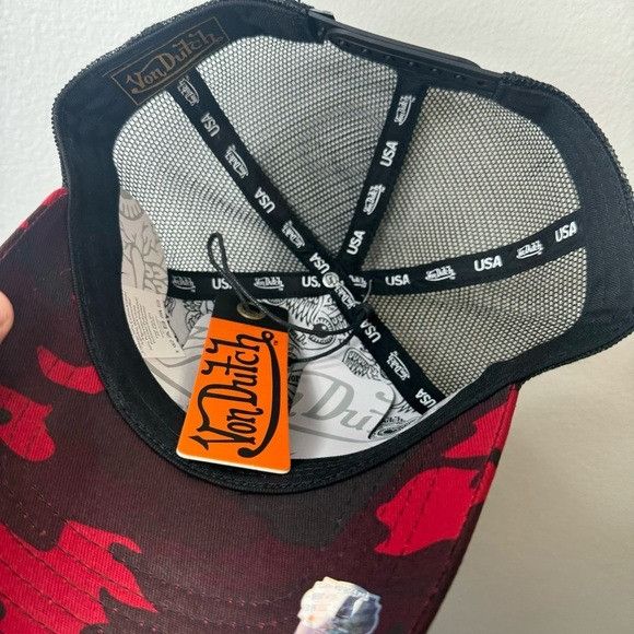 Designer × Von Dutch NWT VON DUTCH RED RAMBO CAMO UPSIDE DOEN PATCH TRUCKER HAT Size ONE SIZE - 7 Thumbnail