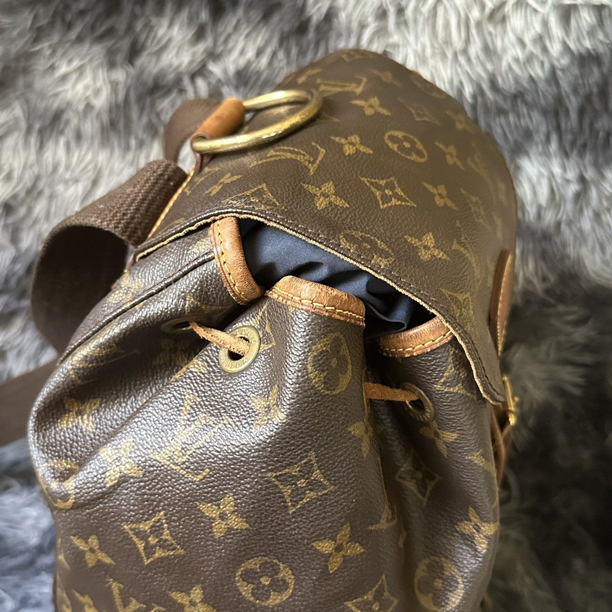Louis Vuitton Louis Vuitton Montsouris GM Backpack Monogram Canvas Size ONE SIZE - 15 Thumbnail