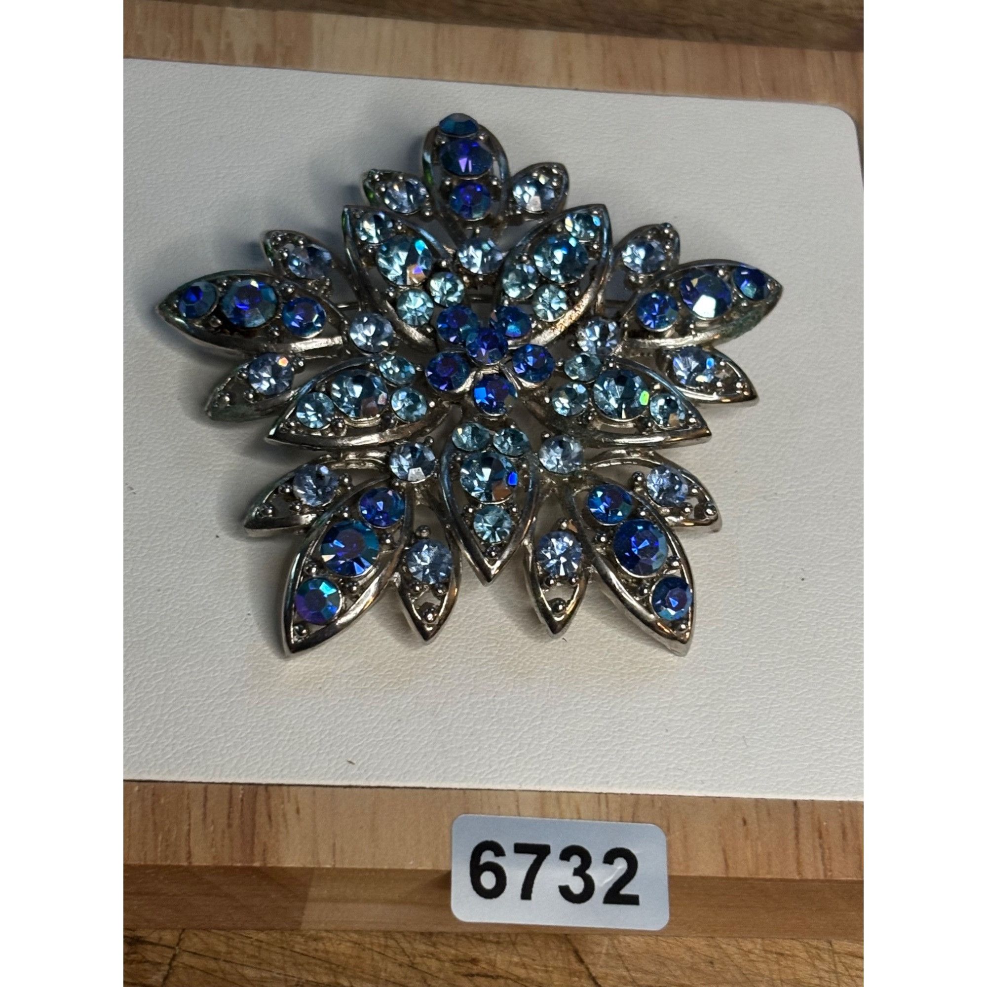 Other Vintage Rhinestone Snowflake Brooch Pin Size ONE SIZE - 4 Thumbnail