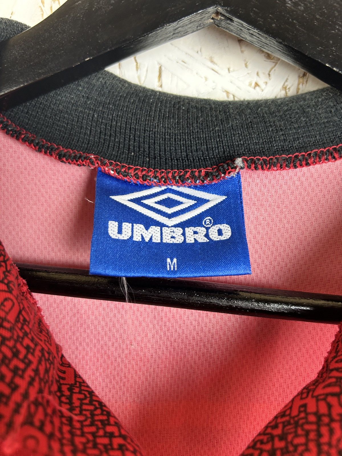 Umbro 90s Umbro Manchester United 1994/95/96 #11 Giggs Home Jersey Size US M / EU 48-50 / 2 - 8 Thumbnail