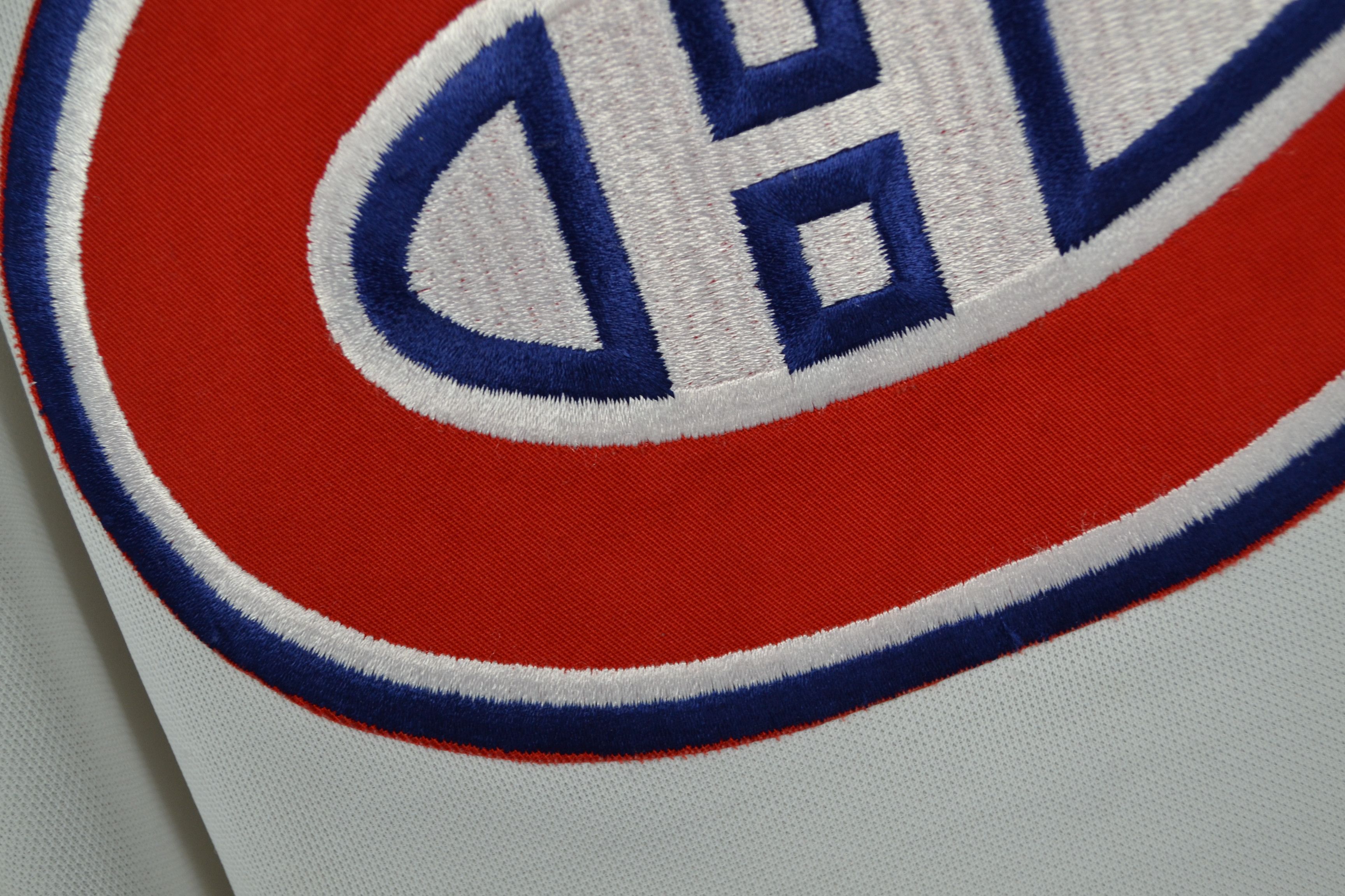 Ccm Canadien CCM Montreal Vintage M Pierre Turgeon 77 Jersey Size US M / EU 48-50 / 2 - 3 Thumbnail