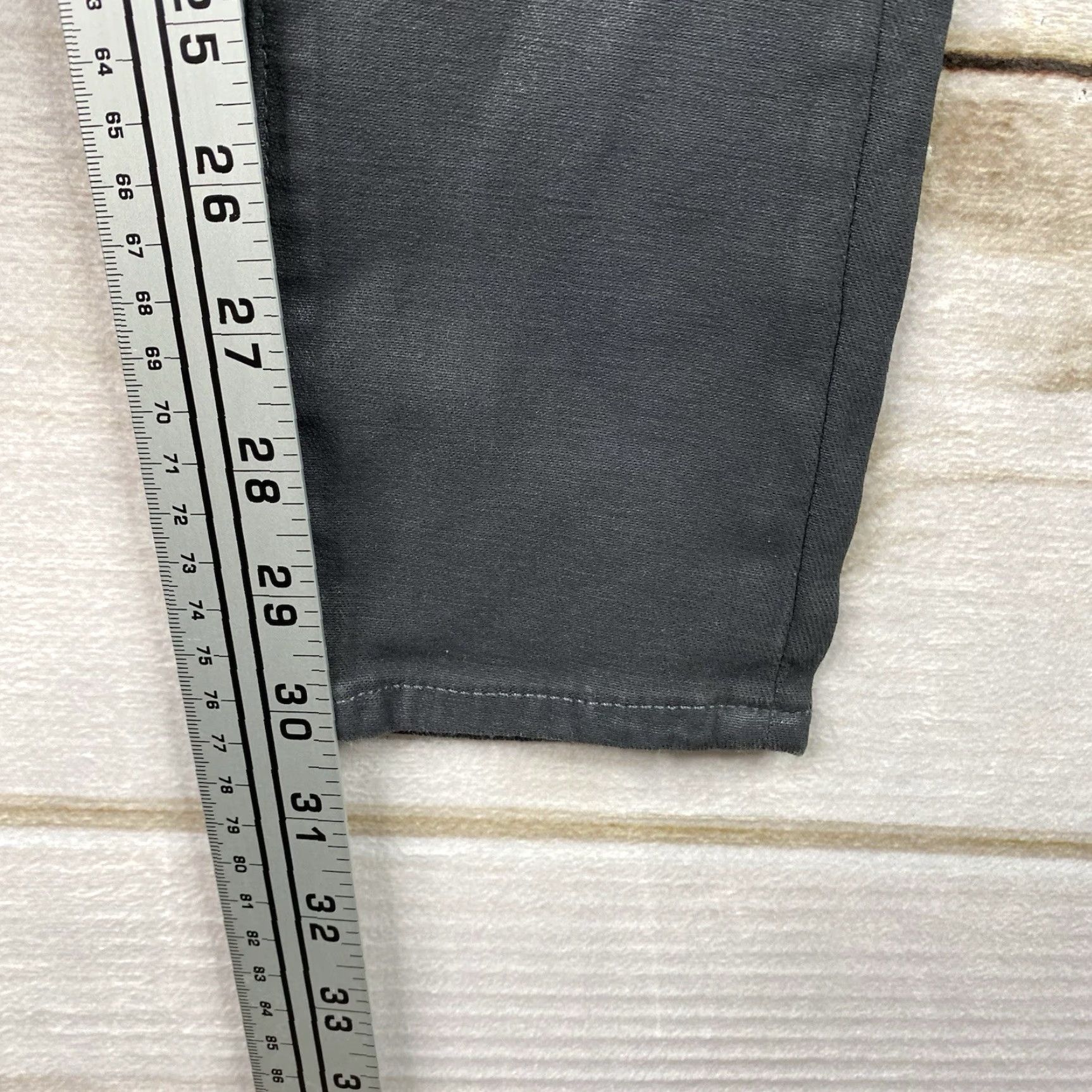 Helmut Lang HELMUT LANG Pants 26 Gray Wax Coated Skinny Faux Leather Look Tapered Legging Jeans Jegging Slim Women's Modern Gothic Hipster 26 Gray Size 26" / US 2 / IT 38 - 5 Thumbnail