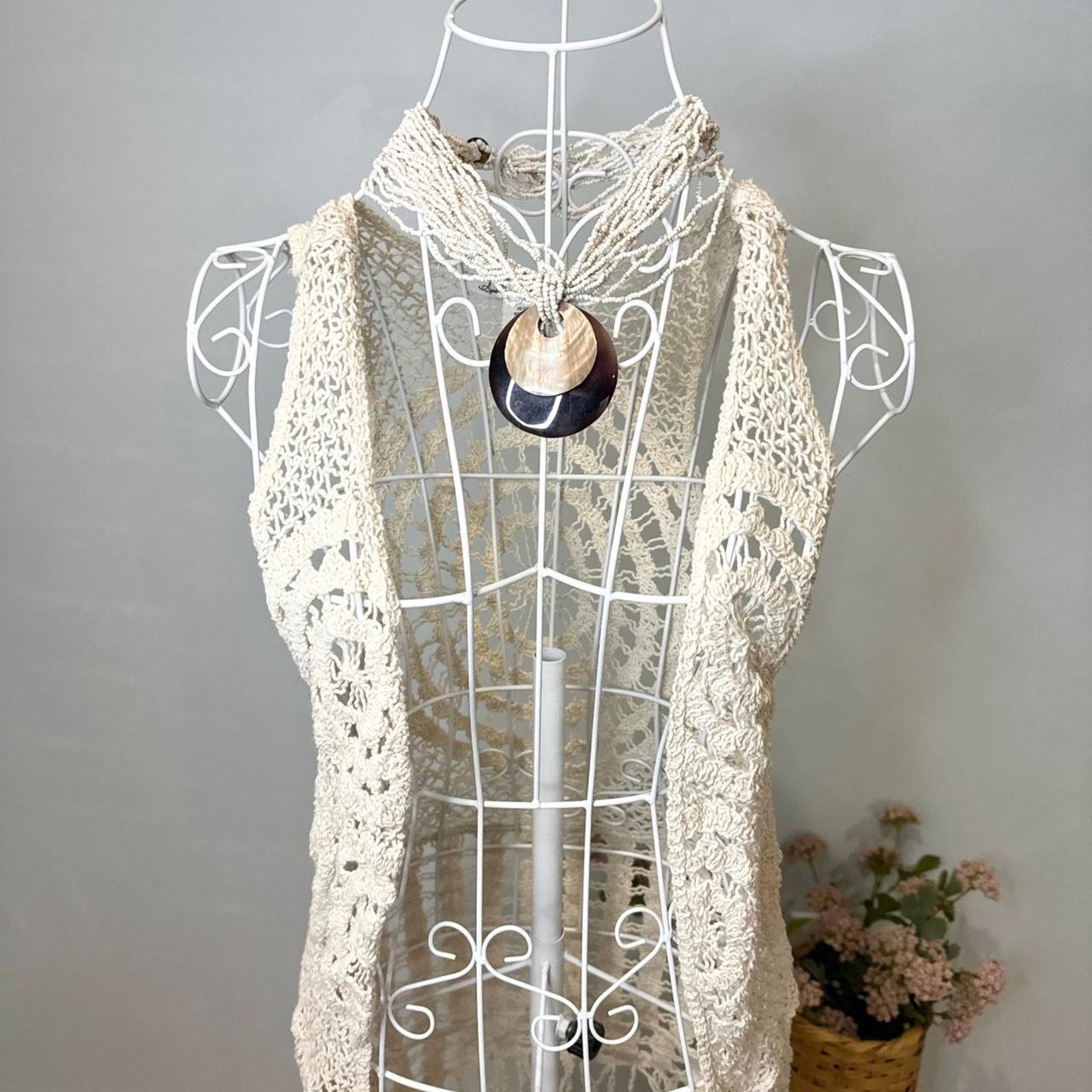 American Rag Cream vintage sheer embroidered lace vest crochet duster Size S / US 4 / IT 40 - 5 Thumbnail