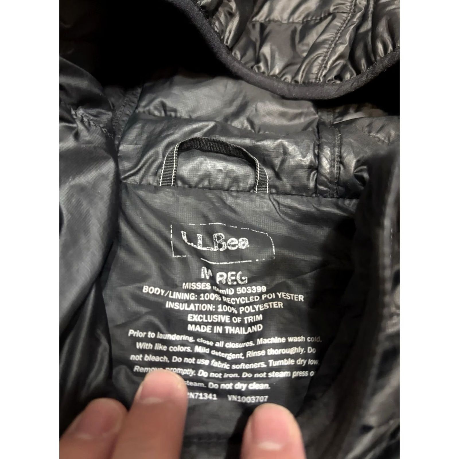 Vintage LL Bean Women’s Hooded Puffer Jacket M Petite Primaloft Black Size M / US 6-8 / IT 42-44 - 2 Thumbnail