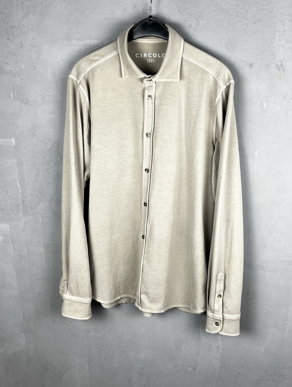 Circolo 1901 CIRCOLO 1901 MENS CLASSIC SOLID COTTON BLEND BUTTON SHIRT Size US XL / EU 56 / 4 - 1 Thumbnail