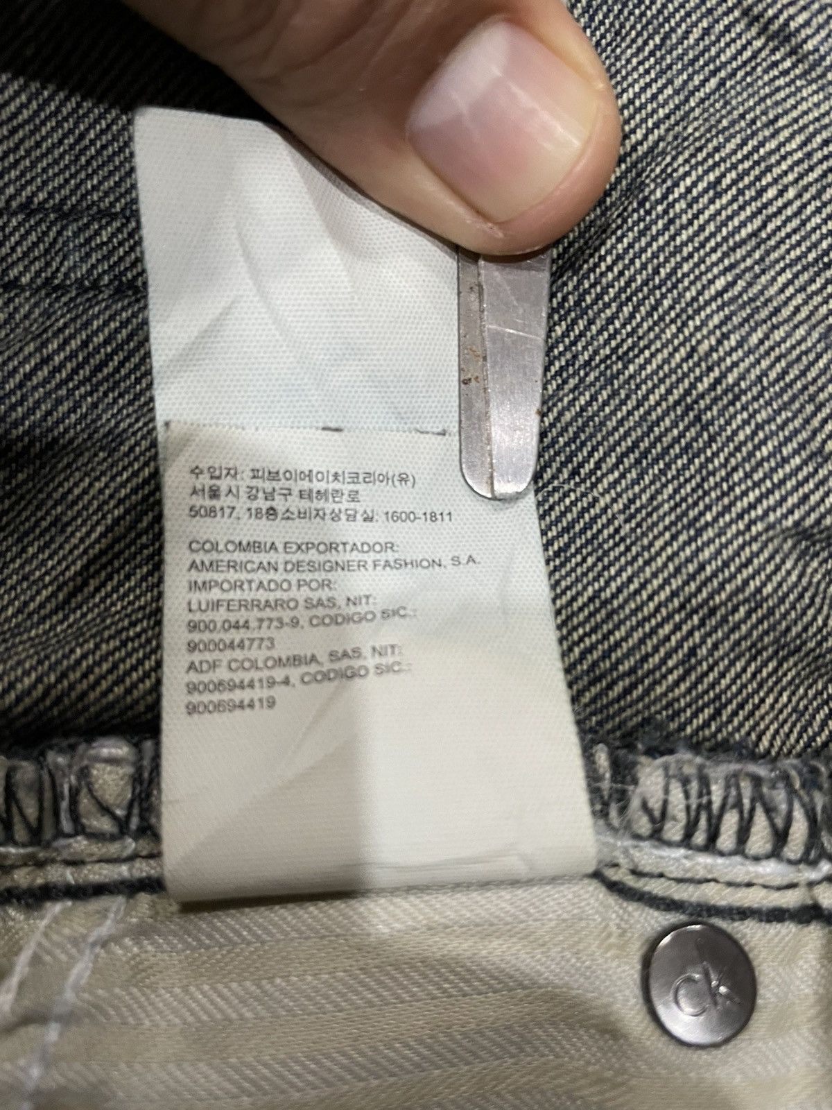 Calvin Klein Vintage Calvin Klein Distressed Slim Straight Cut Dark Jeans Size US 37 - 16 Thumbnail