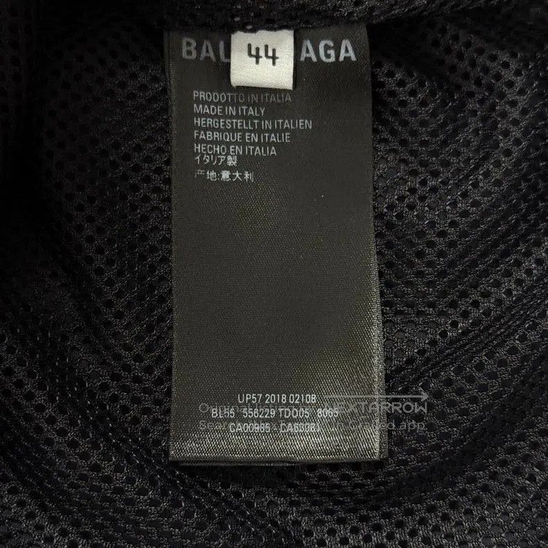 Balenciaga Balenciaga Black Slogan Windbreaker. Size US S / EU 44-46 / 1 - 7 Thumbnail