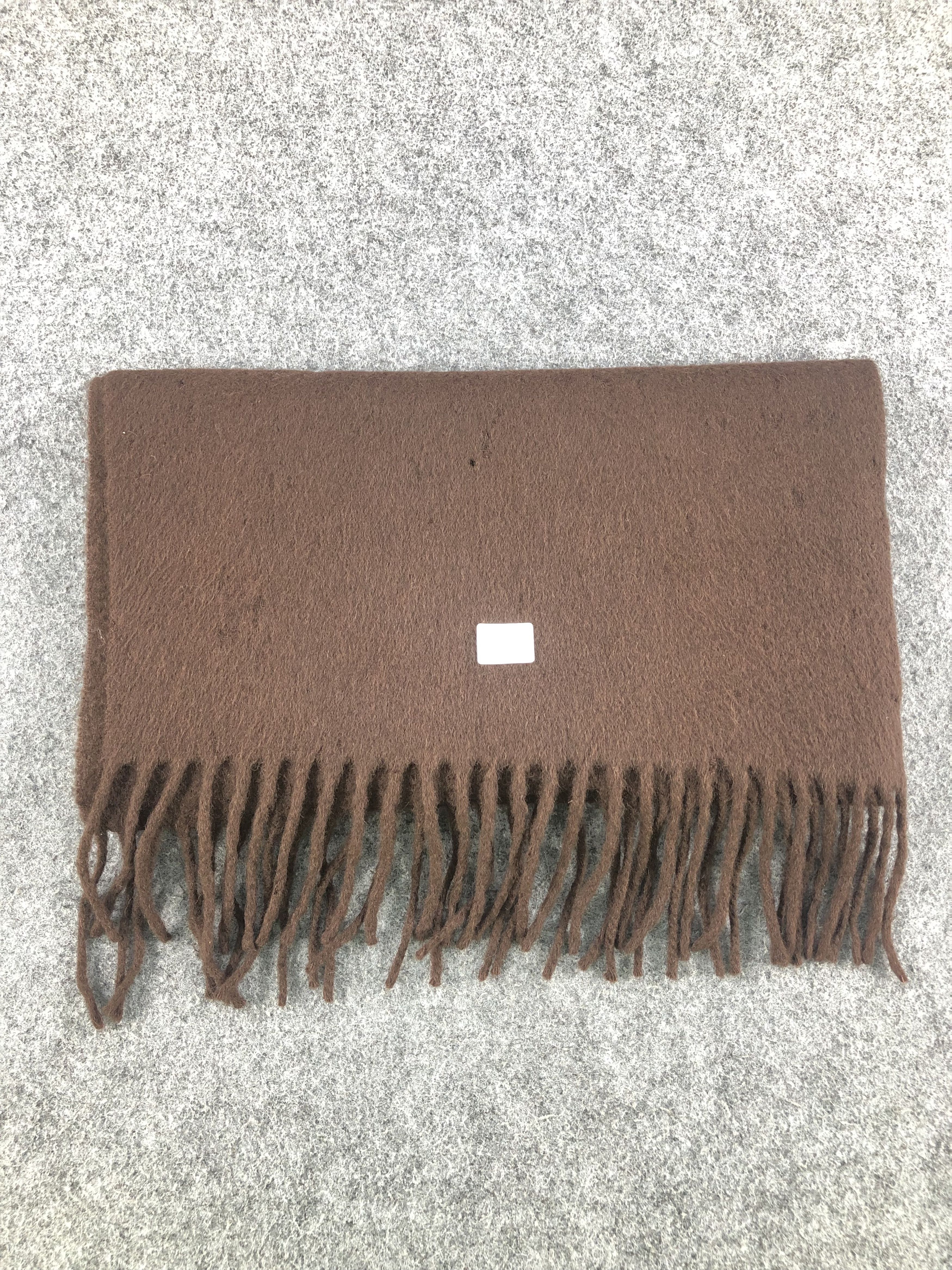 Guy Laroche Guy Laroche Scarf / Muffler / Neckwear Size ONE SIZE - 8 Thumbnail
