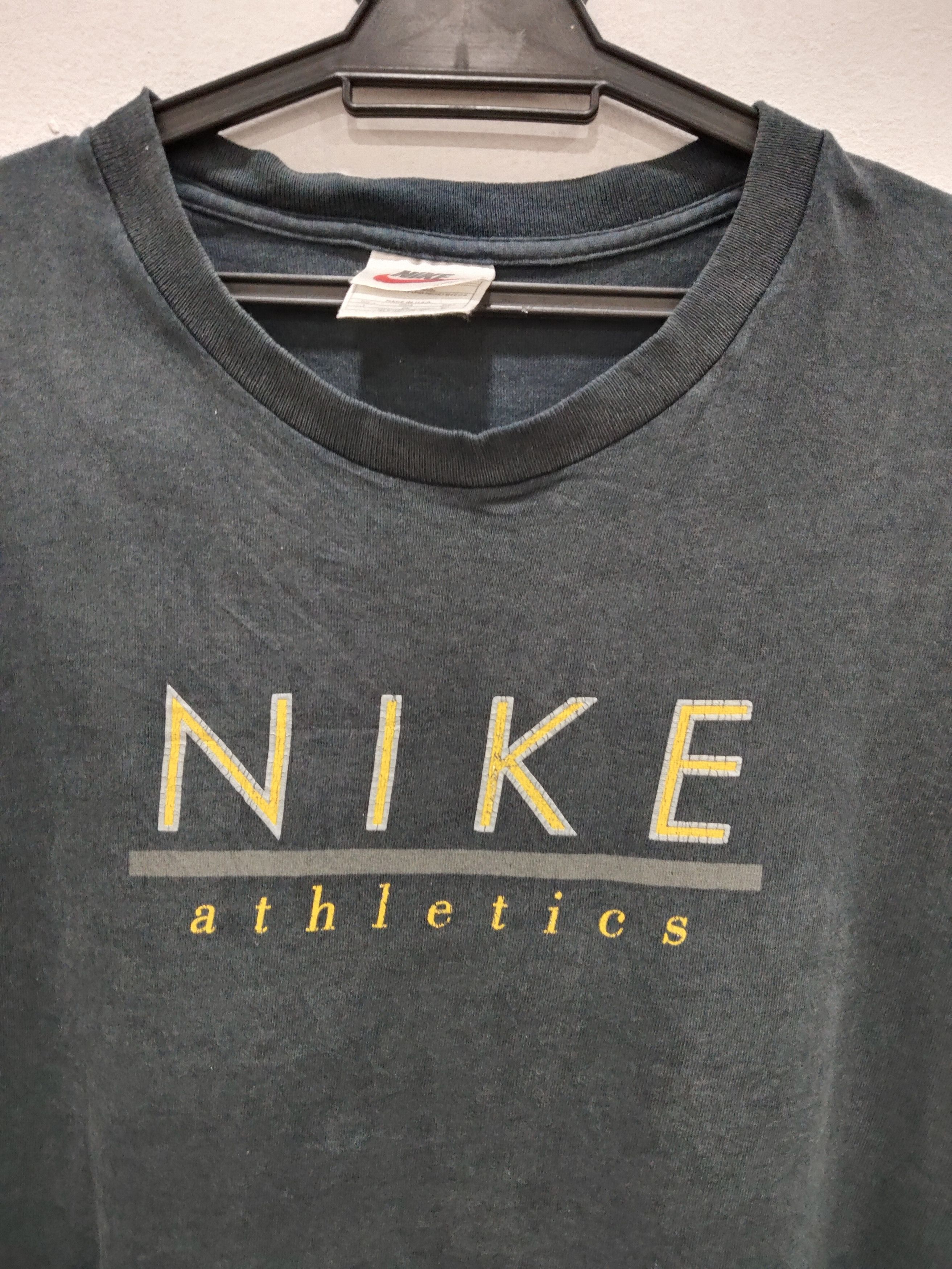 Nike × Vintage Vintage 90s Faded Nike Big Logo Tshirt Size US XL / EU 56 / 4 - 2 Thumbnail