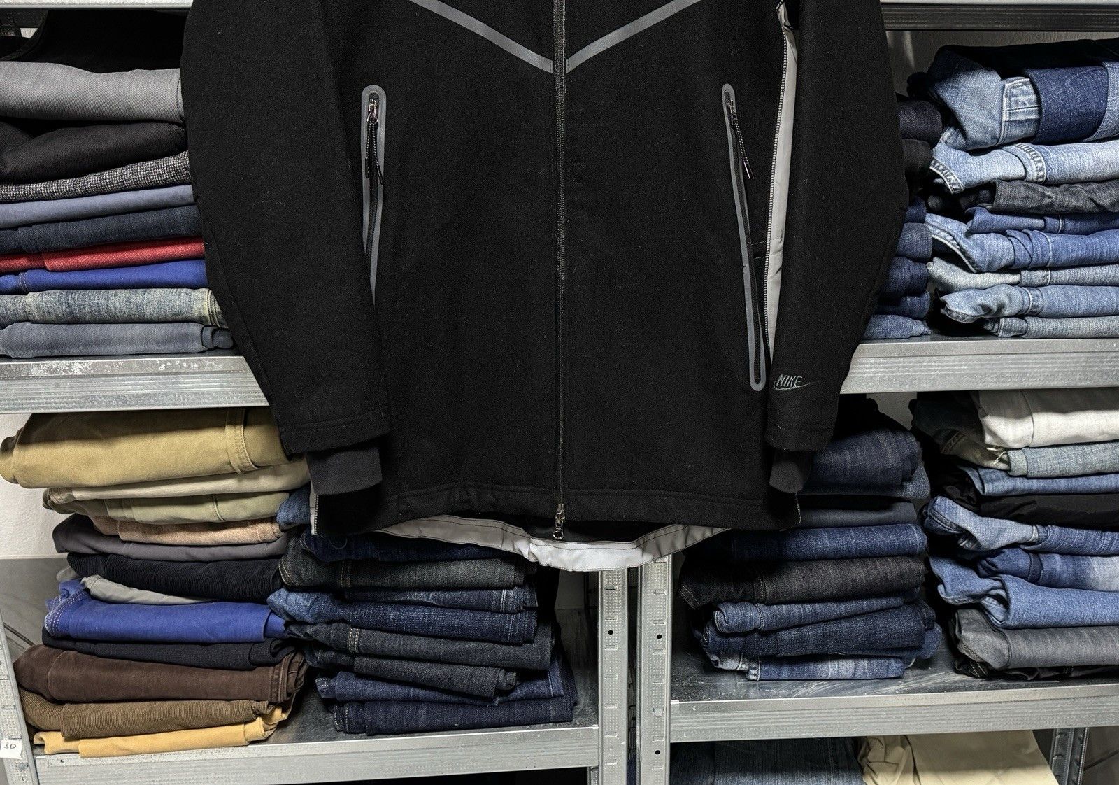 Nike Nike Wool Windrunner Reflective Women’s Black Jacket Coat Size M / US 6-8 / IT 42-44 - 3 Thumbnail