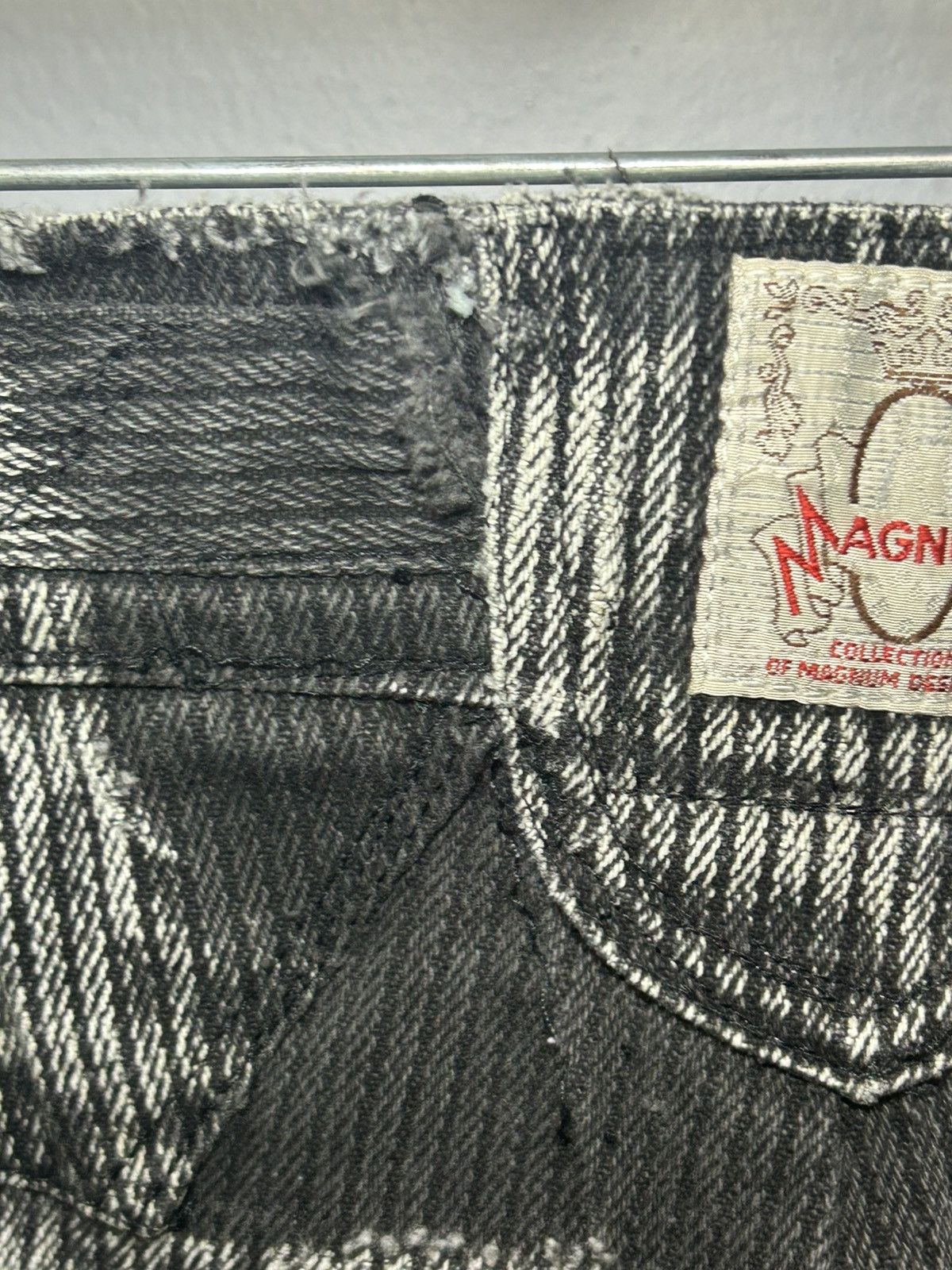 Vintage 1980’s Magnum Ballon faded Jeans Size US 34 / EU 50 - 11 Thumbnail