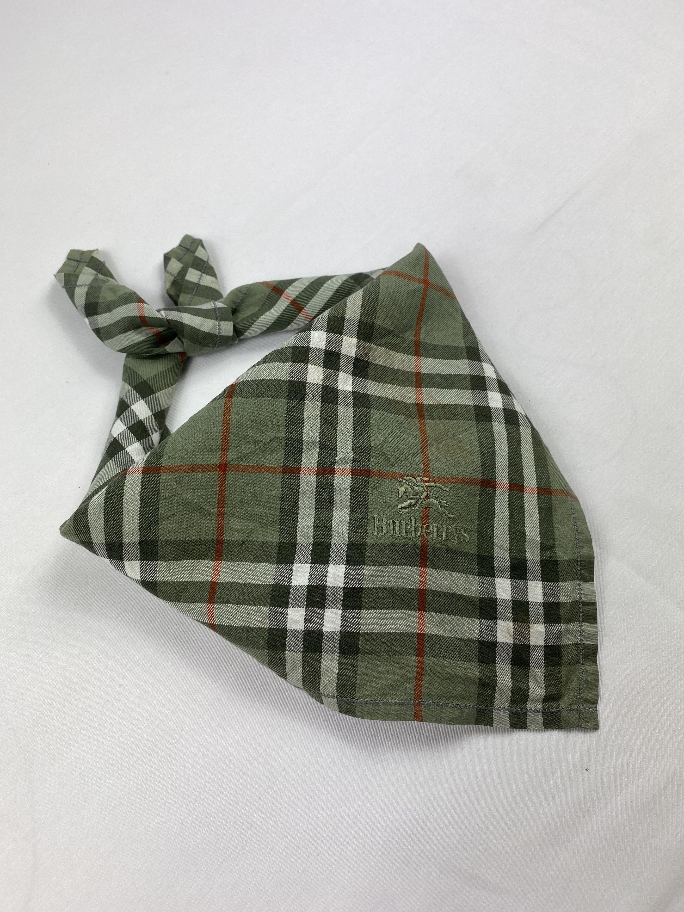 Burberry Burberry Handkerchief / Bandana / Neckerchief Size ONE SIZE - 1 Thumbnail
