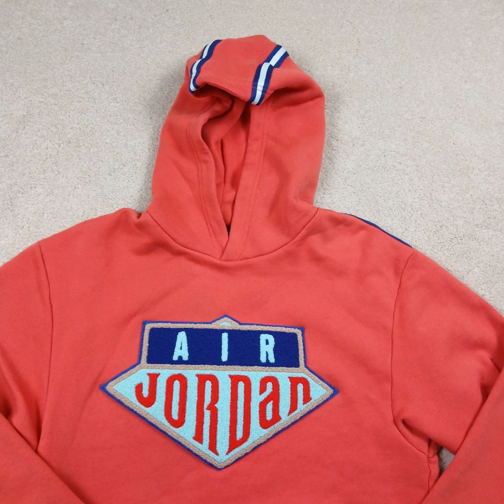 Jordan Brand VINTAGE Jordan Hoodie Sweatshirt Mens Small Red Fuchsia Patch Shirt Mens Small Red Fuchsia Patch Size US S / EU 44-46 / 1 - 3 Thumbnail