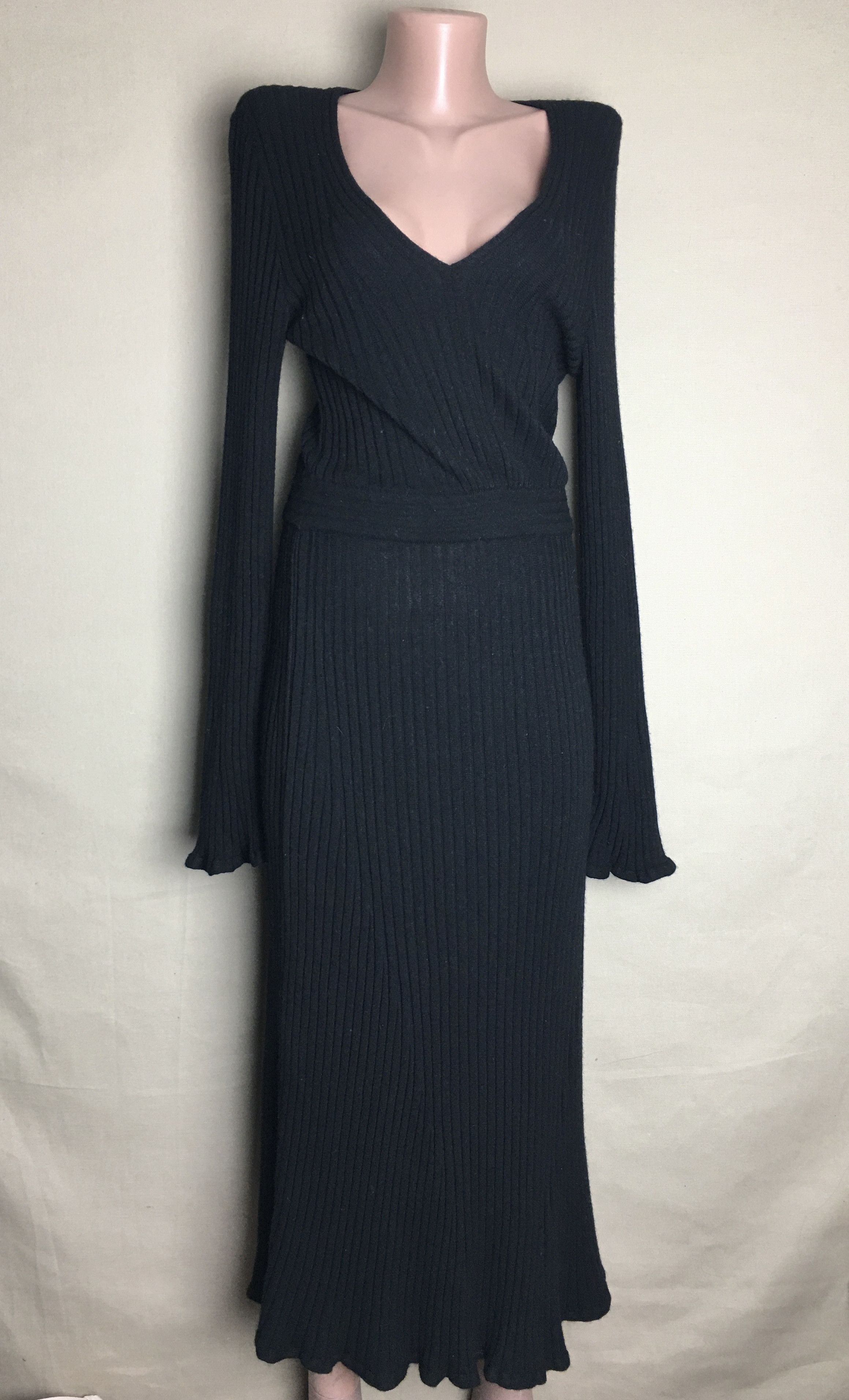 Designer IVKO Black V-neck Long Women Dress Size M Size M / US 6-8 / IT 42-44 - 5 Thumbnail