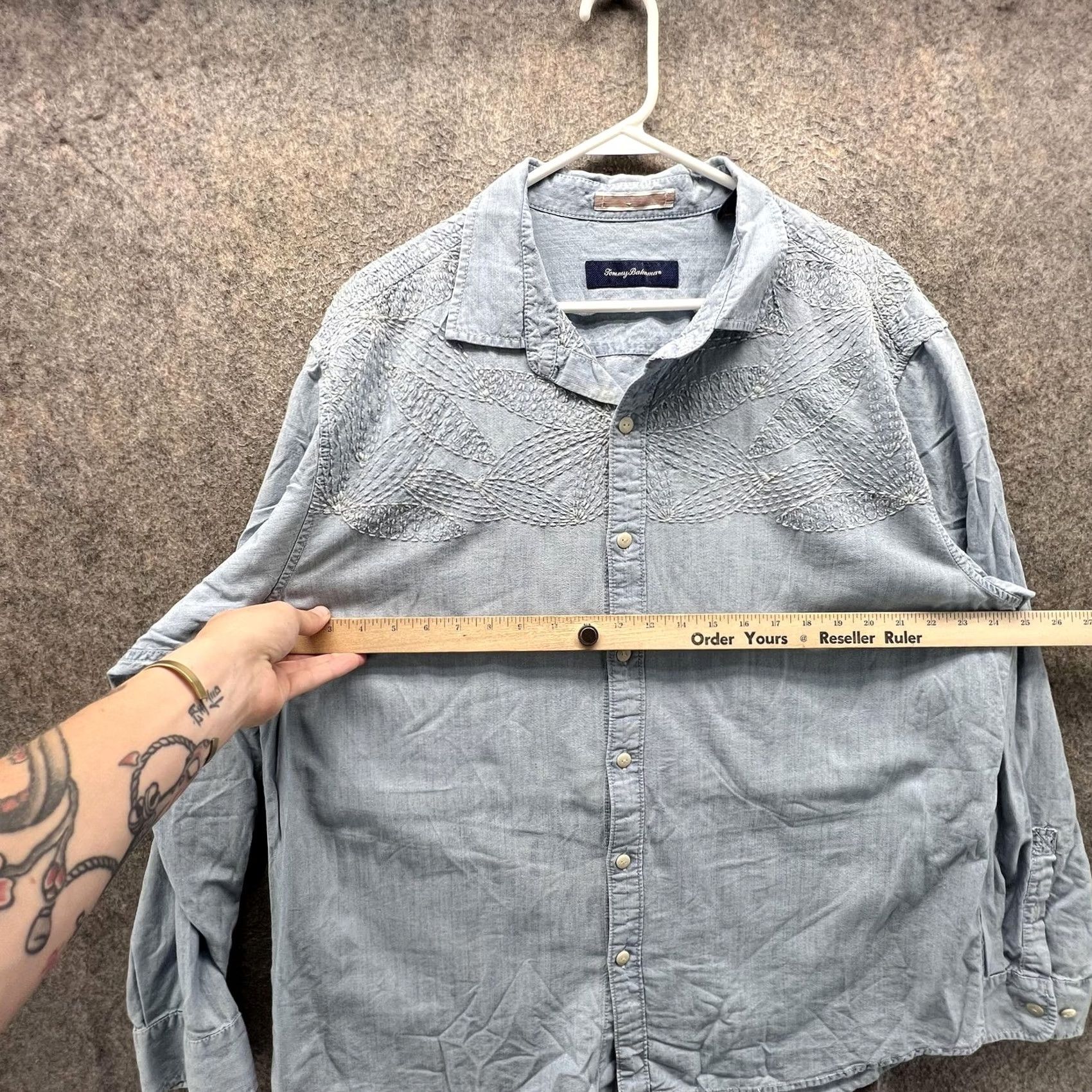 Tommy Bahama Tommy Bahama Shirt Mens XL Blue Chambray Long Sleeve Button Front Embroidered Size US XL / EU 56 / 4 - 5 Thumbnail