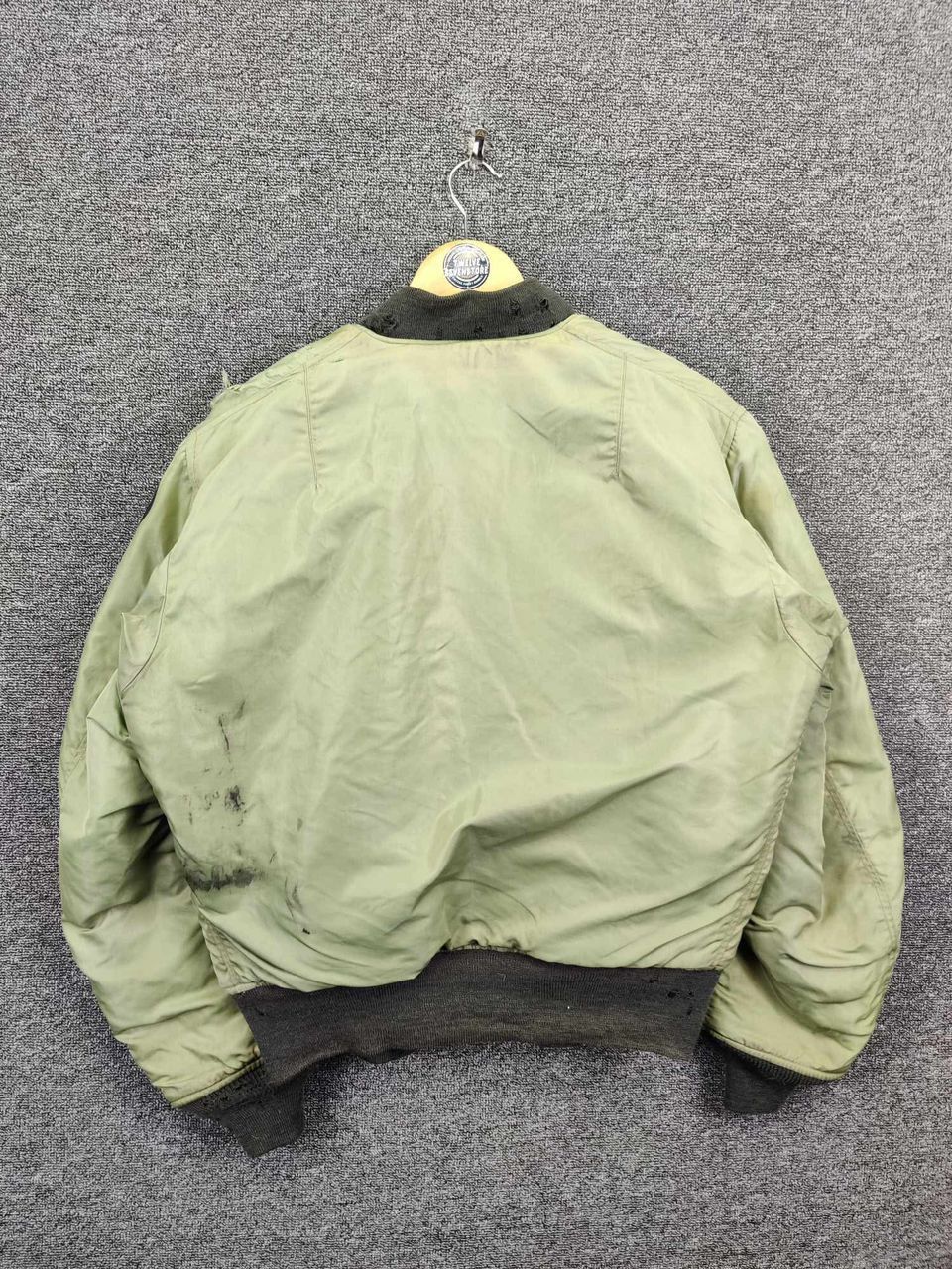 Buzz Rickson's Thrashed Vintage Buzz Rickson Distressed MA-1 Flight Jacket Size US L / EU 52-54 / 3 - 6 Thumbnail