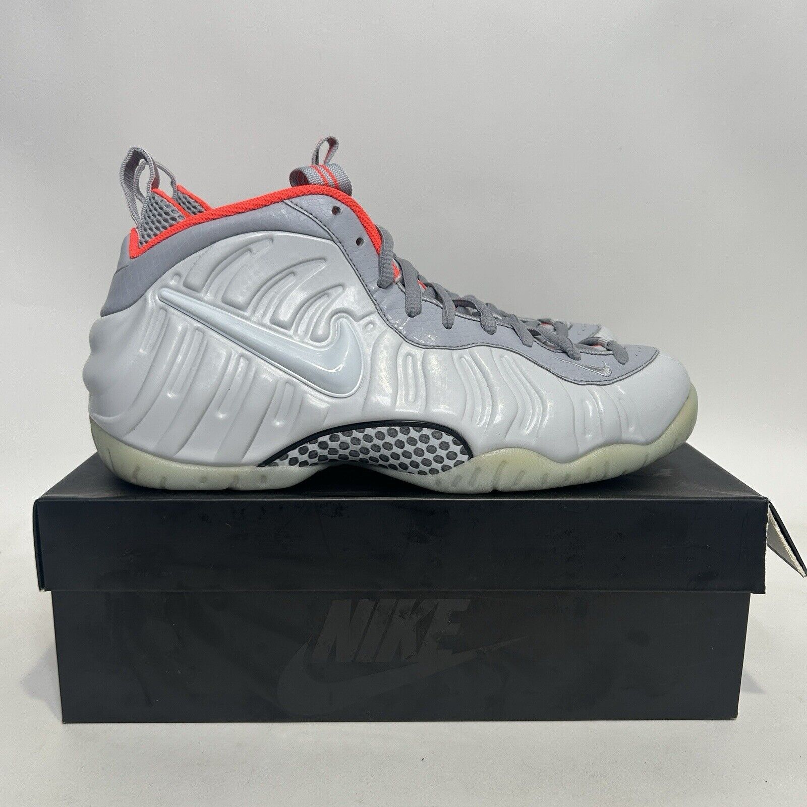 Nike Nike Air Foamposite Pro Premium “Pure Platinum” 2024 Size US 11.5 / EU 44-45 - 4 Thumbnail