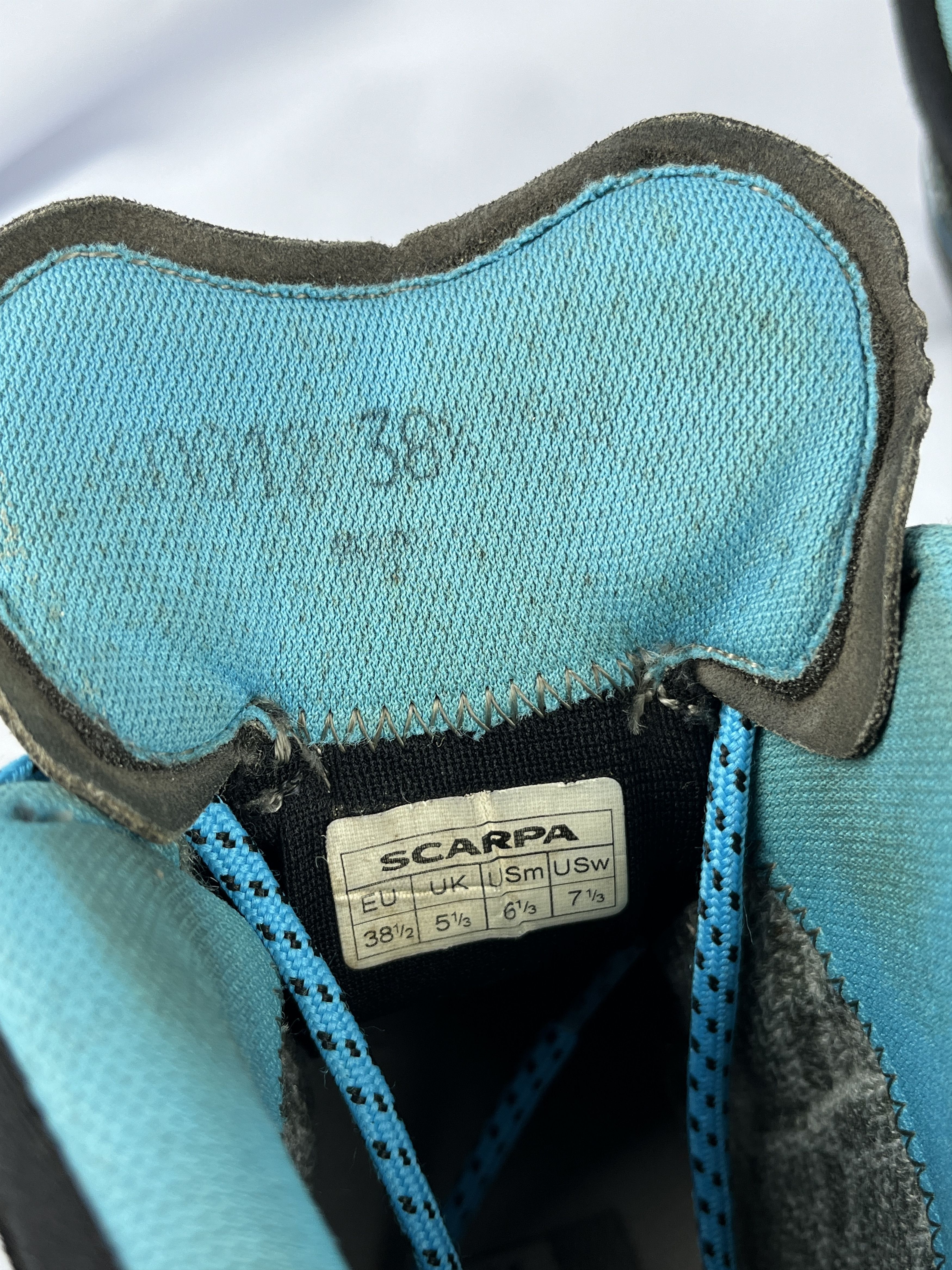 Other Scarpa Revolution Pro Gtx Mountain Boots US 7 1/3 UK 5 1/3 Size US 7.5 / IT 37.5 - 10 Thumbnail