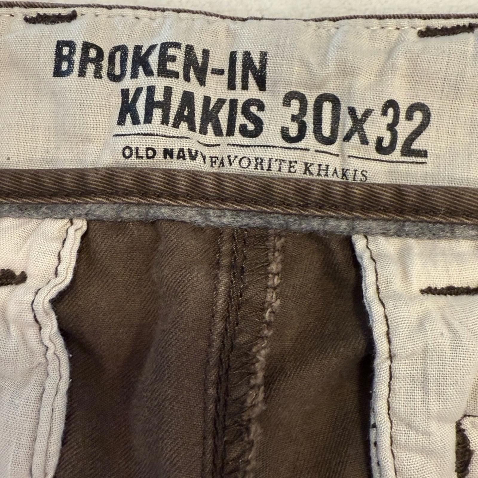Old Navy Old navy broken In Kahakis brown chino straight leg 30"x32" Size US 30 / EU 46 - 7 Thumbnail