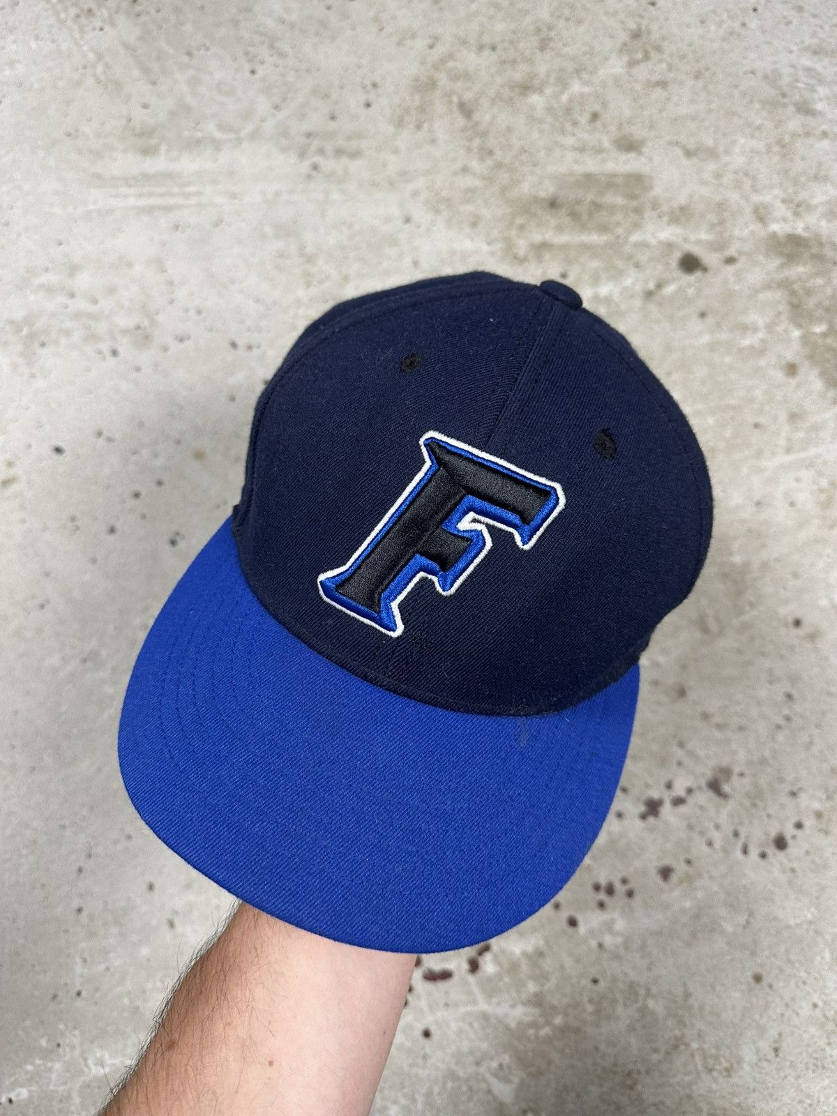 NCAA Vintage Y2K Florida Gators Navy Hat Cap University NBA Size ONE SIZE - 2 Thumbnail