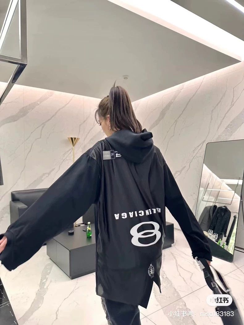 Balenciaga Balenciaga Manchester United spliced ski jerseys and sweat Size US M / EU 48-50 / 2 - 6 Thumbnail