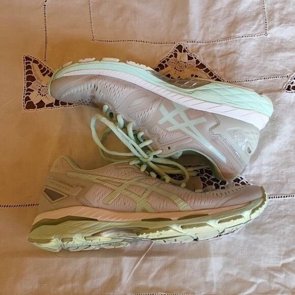 Asics Asics Gel Kayano GT 1000 Sz. 6.5 Athletic Shoes Sneakers Size US 6.5 / IT 36.5 - 4 Thumbnail