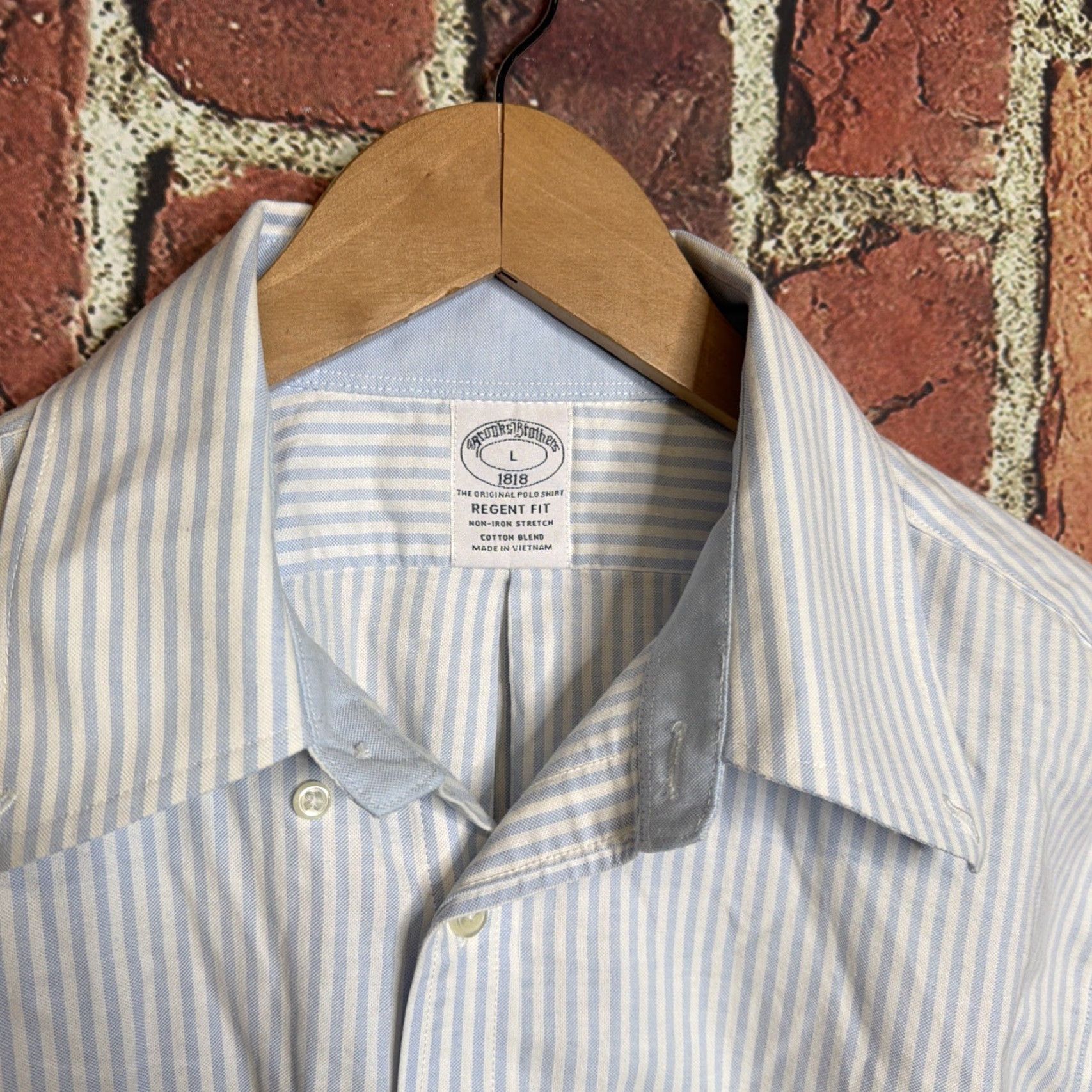 Brooks Brothers Brooks Brothers 1818 Regent Fit Non Iron Striped Button Down Shirt Mens L Size US L / EU 52-54 / 3 - 2 Thumbnail