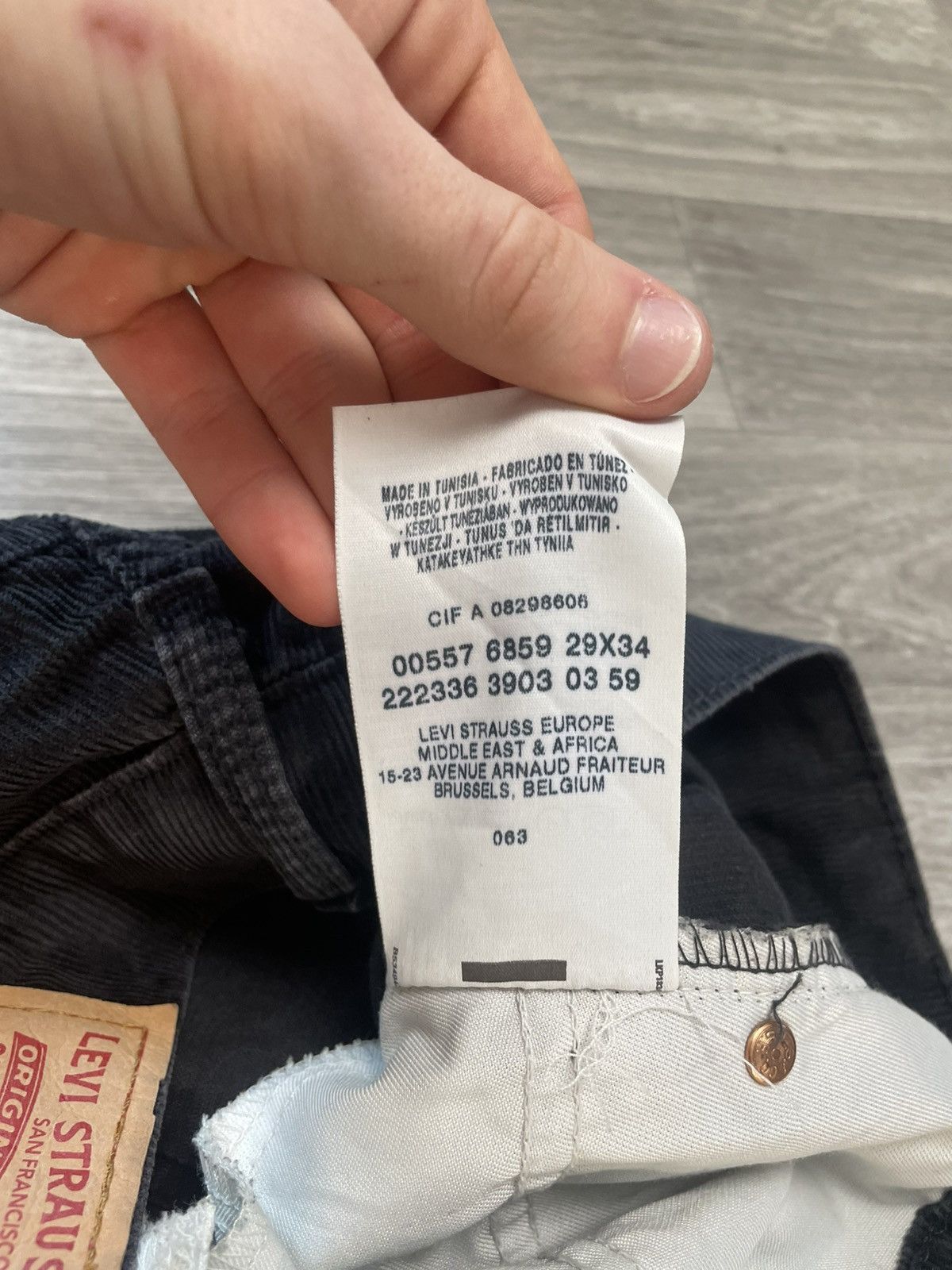Levi's 29/34 Vintage Levis Black Corduroy Velvet Patchwork Pants Size 29" - 11 Thumbnail
