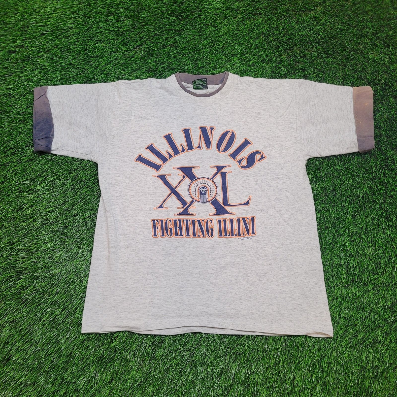 Vintage VTG Illinois Fighting Illini T-Shirt L Retired Chief Mascot Size US L / EU 52-54 / 3 - 1 Thumbnail