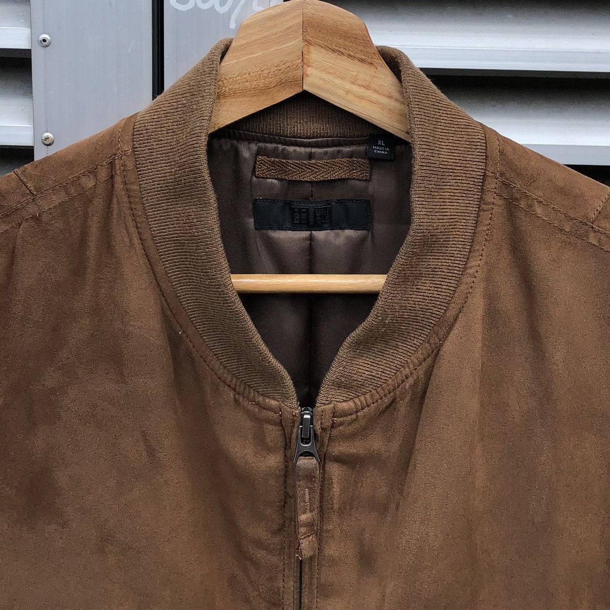 Vintage Uniqlo Suede Ma-1 Bomber Jacket Size US L / EU 52-54 / 3 - 12 Thumbnail