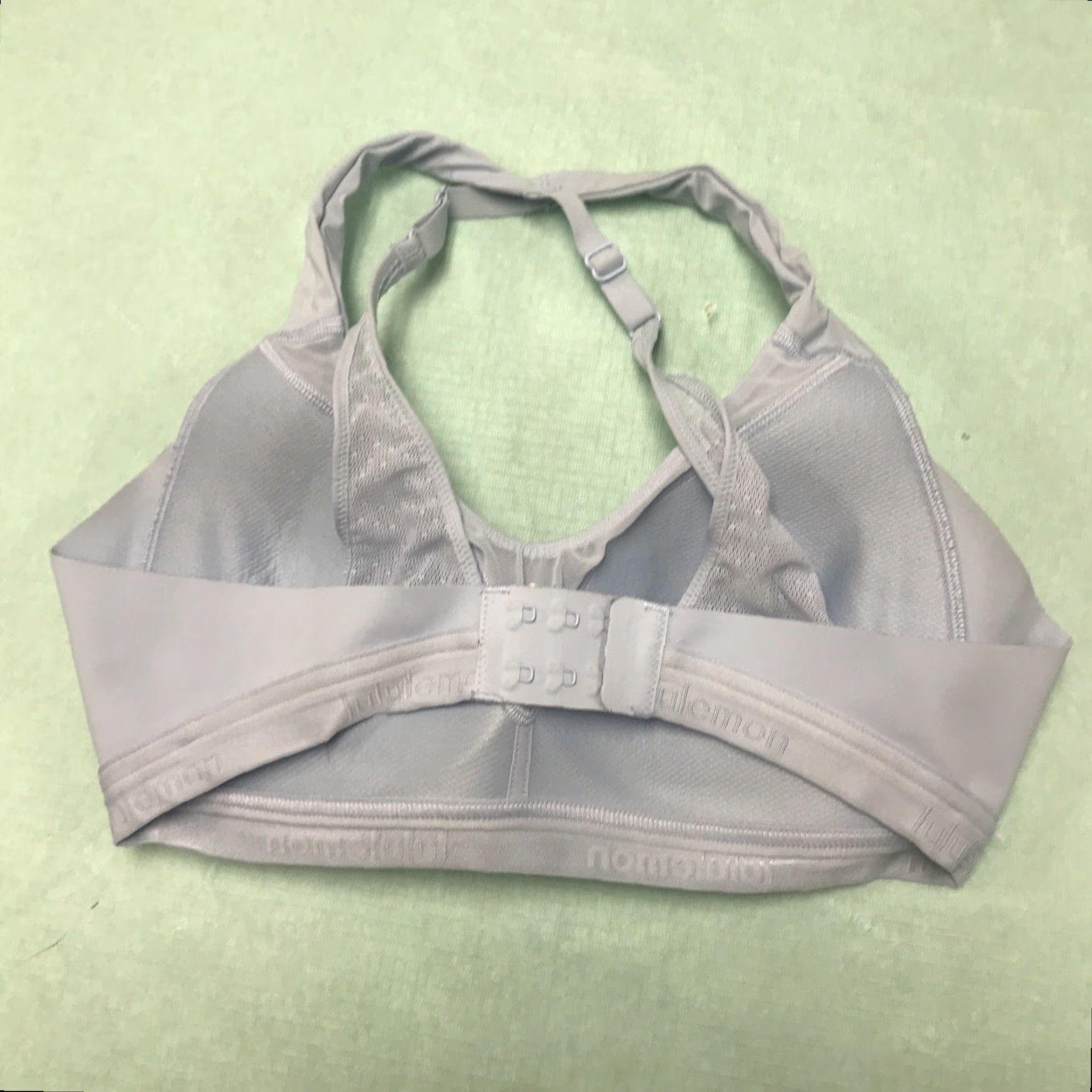 Lululemon Lululemon Sports Bra Women's Size 4 Light Blue Gym Athletic Activewear Bra Women Blue 4 Size ONE SIZE - 3 Thumbnail