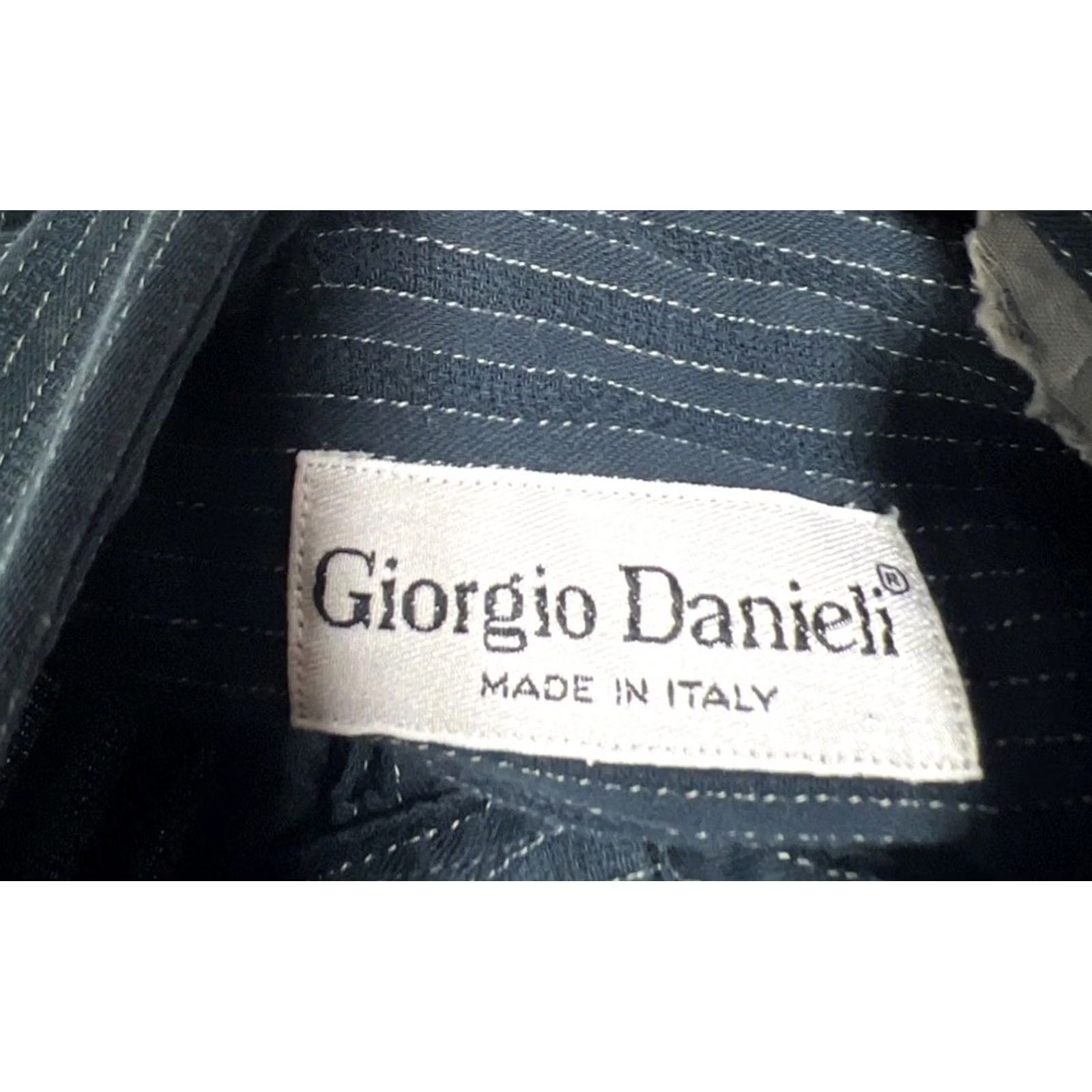 Vintage Giorgio Danieli Shirt Men Navy Textured Stripe Button-Front Long Sleeve Classic Fit Casual Size US L / EU 52-54 / 3 - 5 Thumbnail