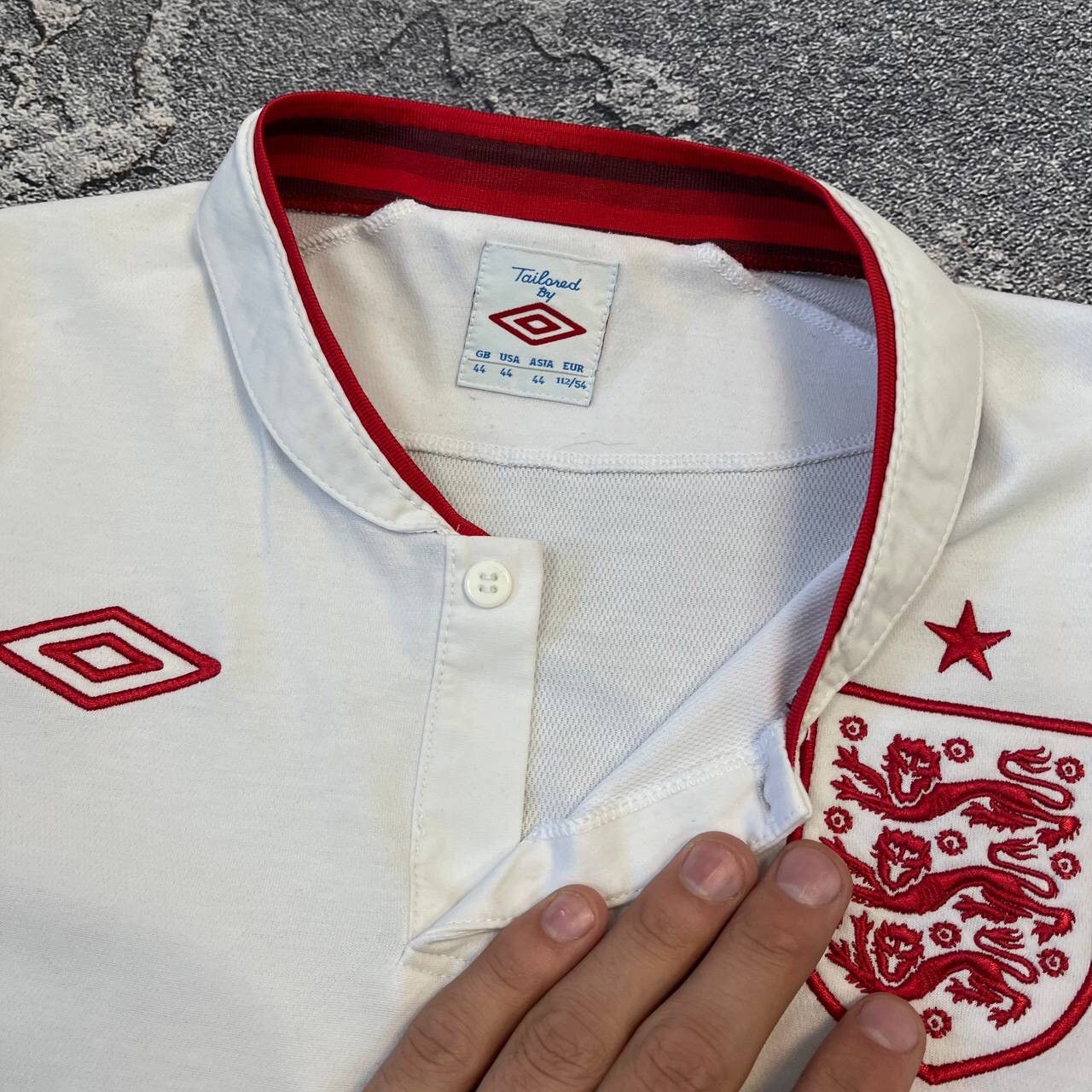 Umbro VTG Umbro England National Team 2012 Home Football Shirt Size US L / EU 52-54 / 3 - 2 Thumbnail