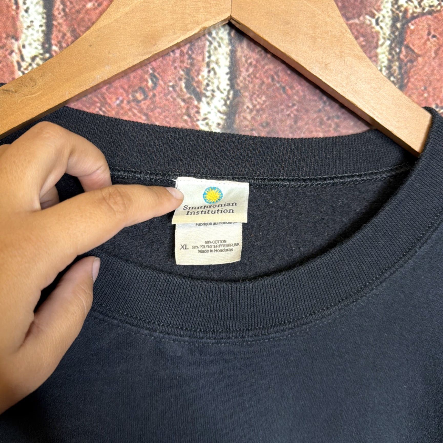 Vintage VINTAGE Smithsonian Institution Sweatshirt XL Black Washington DC Crewneck Mens Size US XL / EU 56 / 4 - 2 Thumbnail