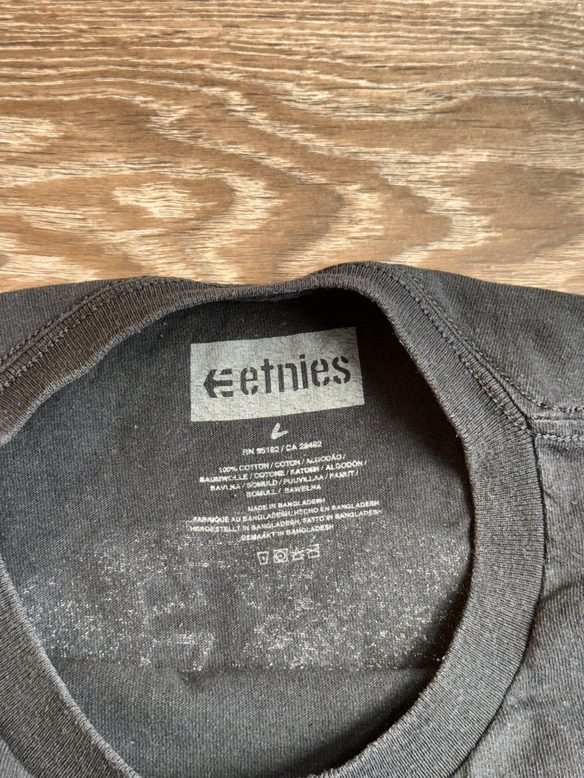 Etnies 🔥 Vintage Y2K Big Logo Etnies Graphic T Shirt Art Black Punk Size US L / EU 52-54 / 3 - 5 Thumbnail