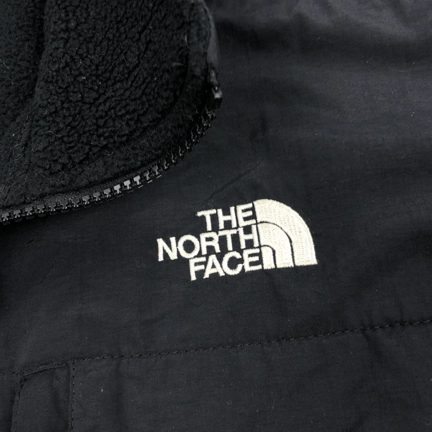 The North Face The North Face Denali Fleece Jacket Men L Black Polartec Full Zip Coat Y2K Vintage Theme Outdoor Hiking Size US L / EU 52-54 / 3 - 3 Thumbnail